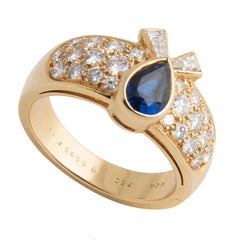 Van Cleef and Arpels 18k Yellow Gold Diamond and Blue Sapphire Ring