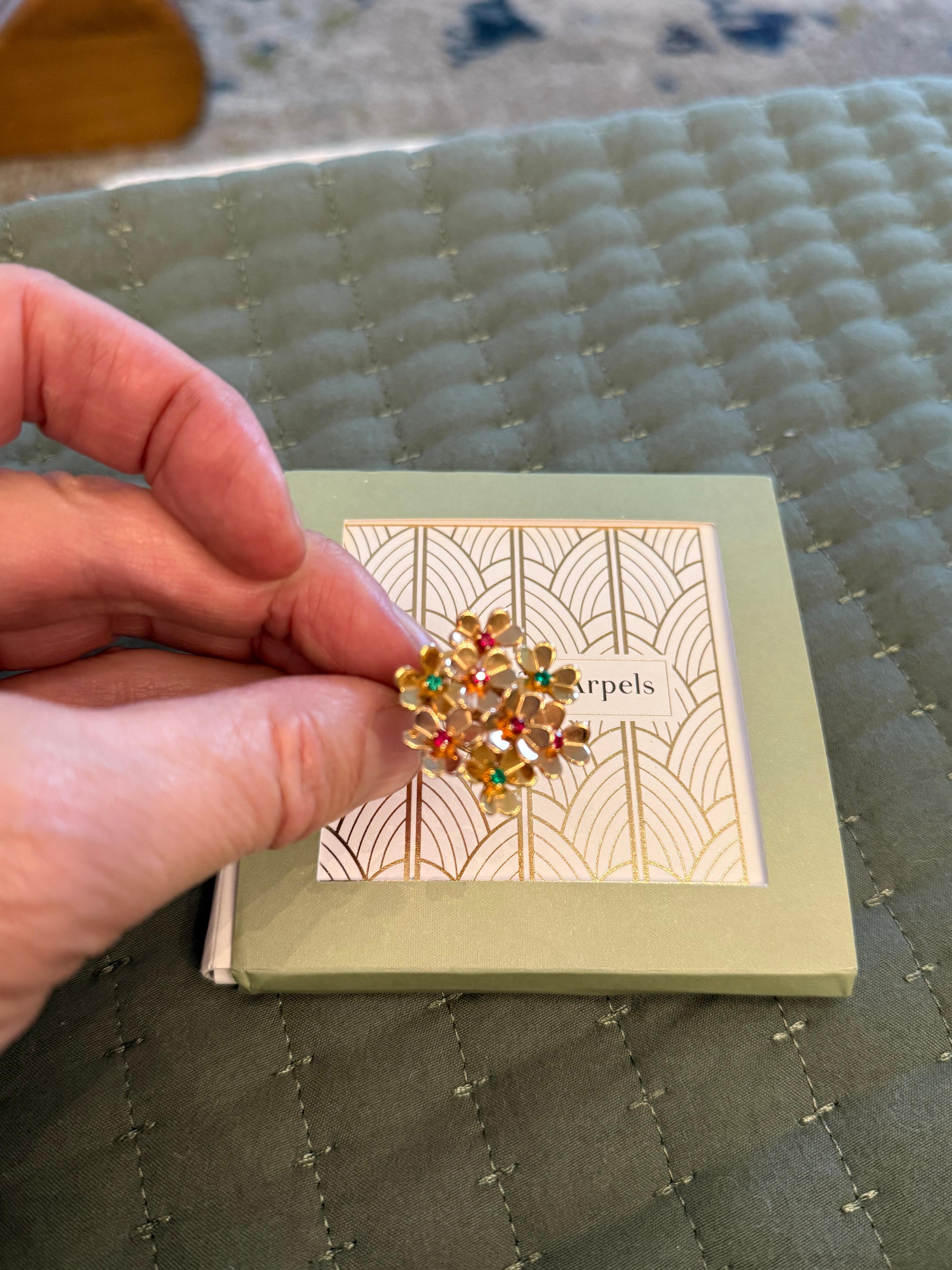 Van Cleef & Arpels Bague en or jaune 18k avec pierres précieuses Frivole Unisexe en vente