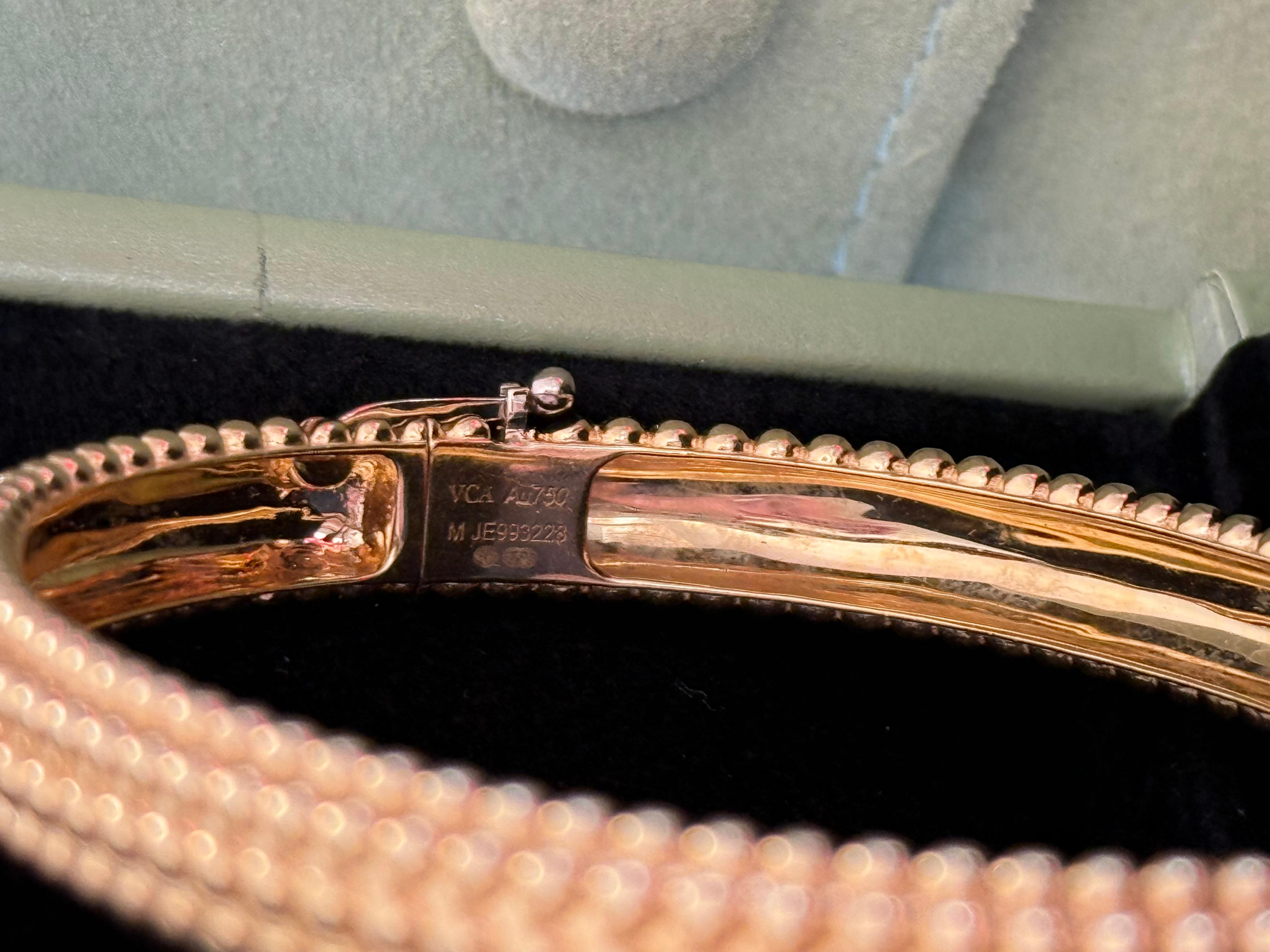 Van Cleef & Arpels Bracelet Perlee en or jaune 18k 5 rangs Taille moyenne Unisexe en vente