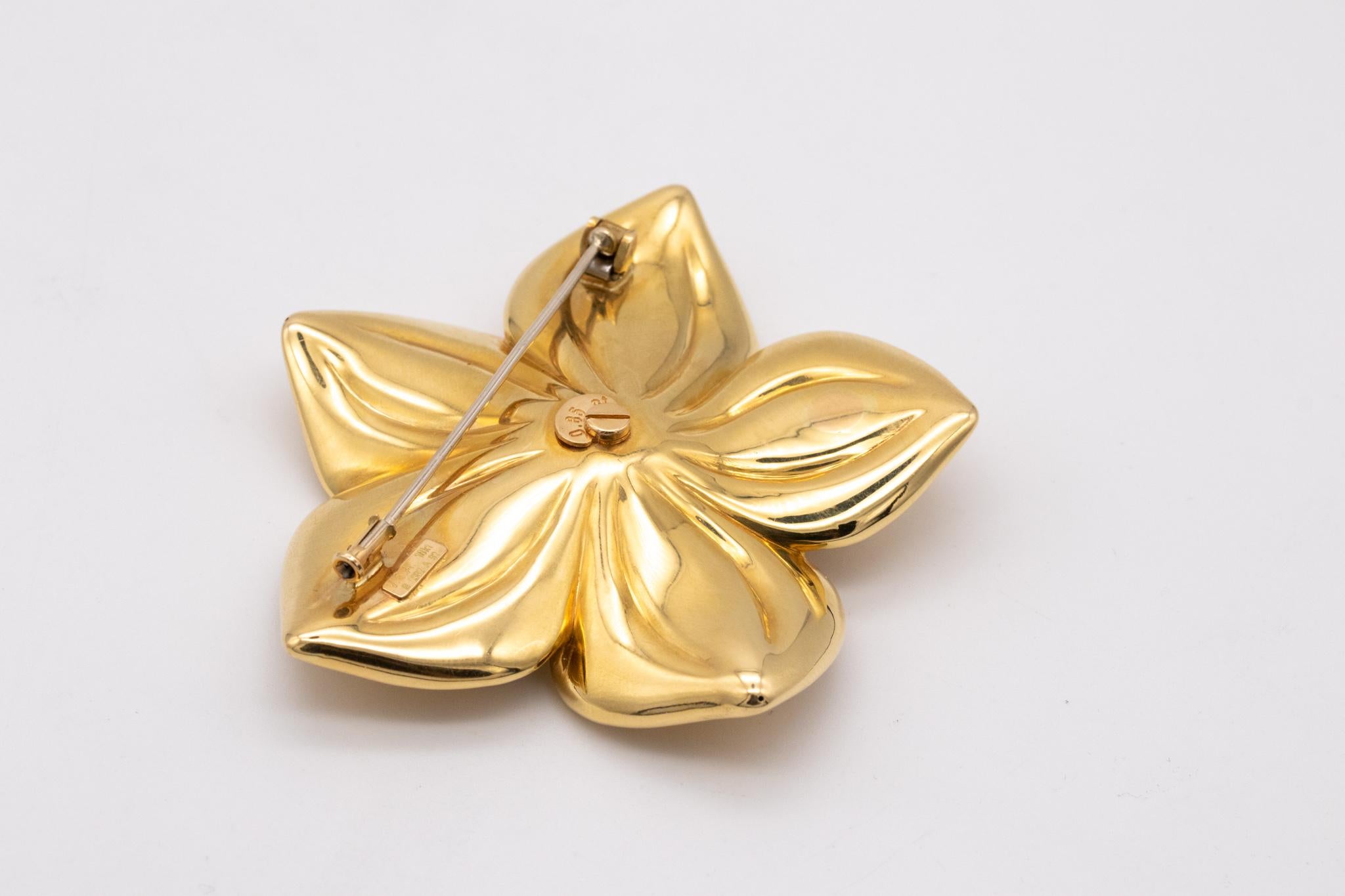 Modernist Van Cleef and Arpels 18Kt Yellow Gold Rose De Noel Brooch with VVS Diamonds For Sale