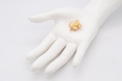 Van Cleef & Arpels 1960 Paris Clover Brooch in 18kt Yellow Gold One VS Diamond