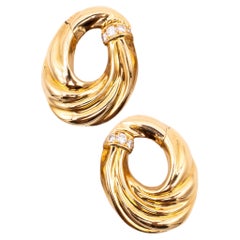 Van Cleef And Arpels 1970 Paris 18Kt Gold Clips Earrings With VVS Diamonds