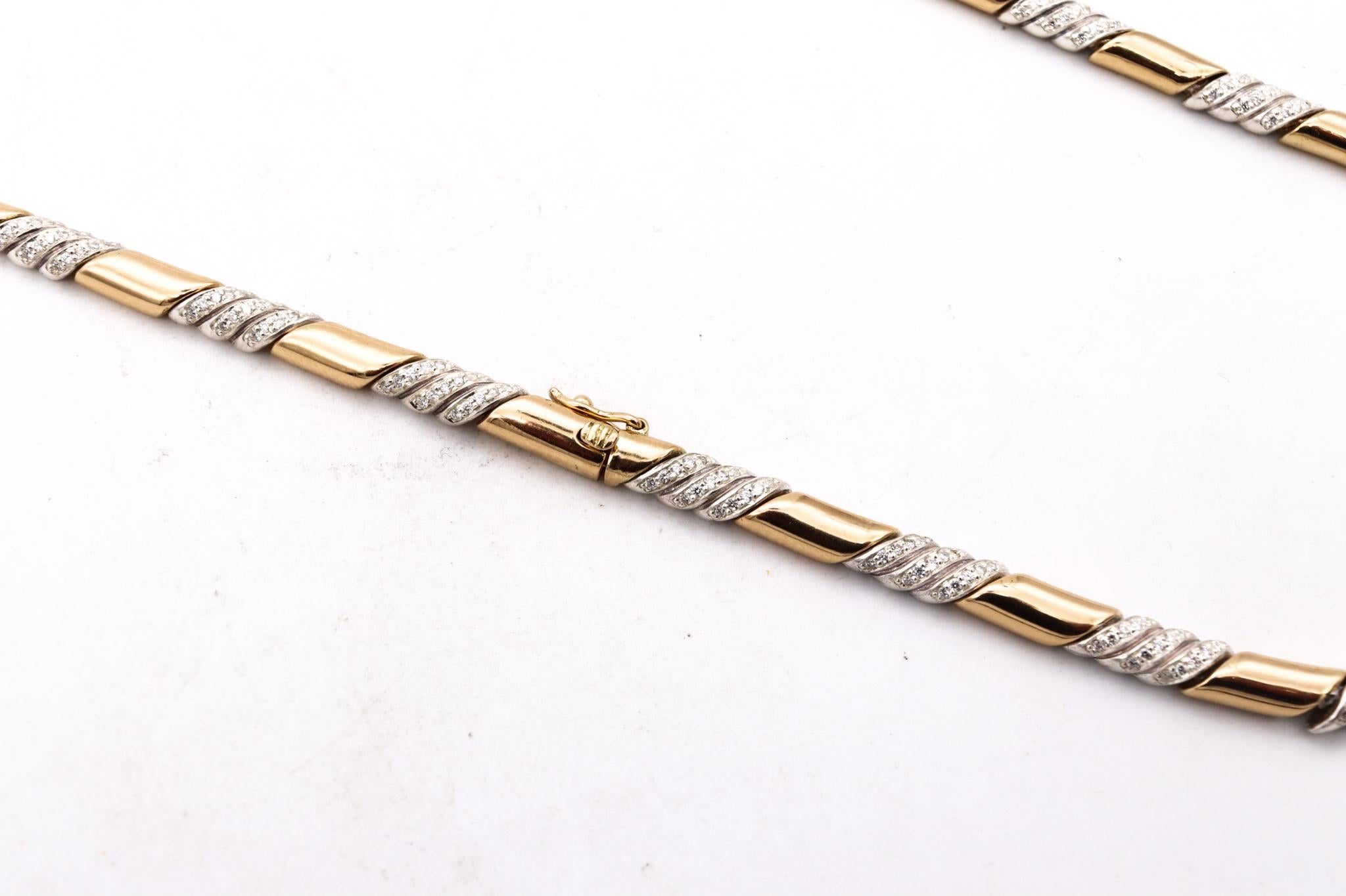 Van Cleef und Arpels 1970 Paris 18Kt Halskette mit 2,48 Karat VVS Diamanten im Zustand „Hervorragend“ im Angebot in Miami, FL