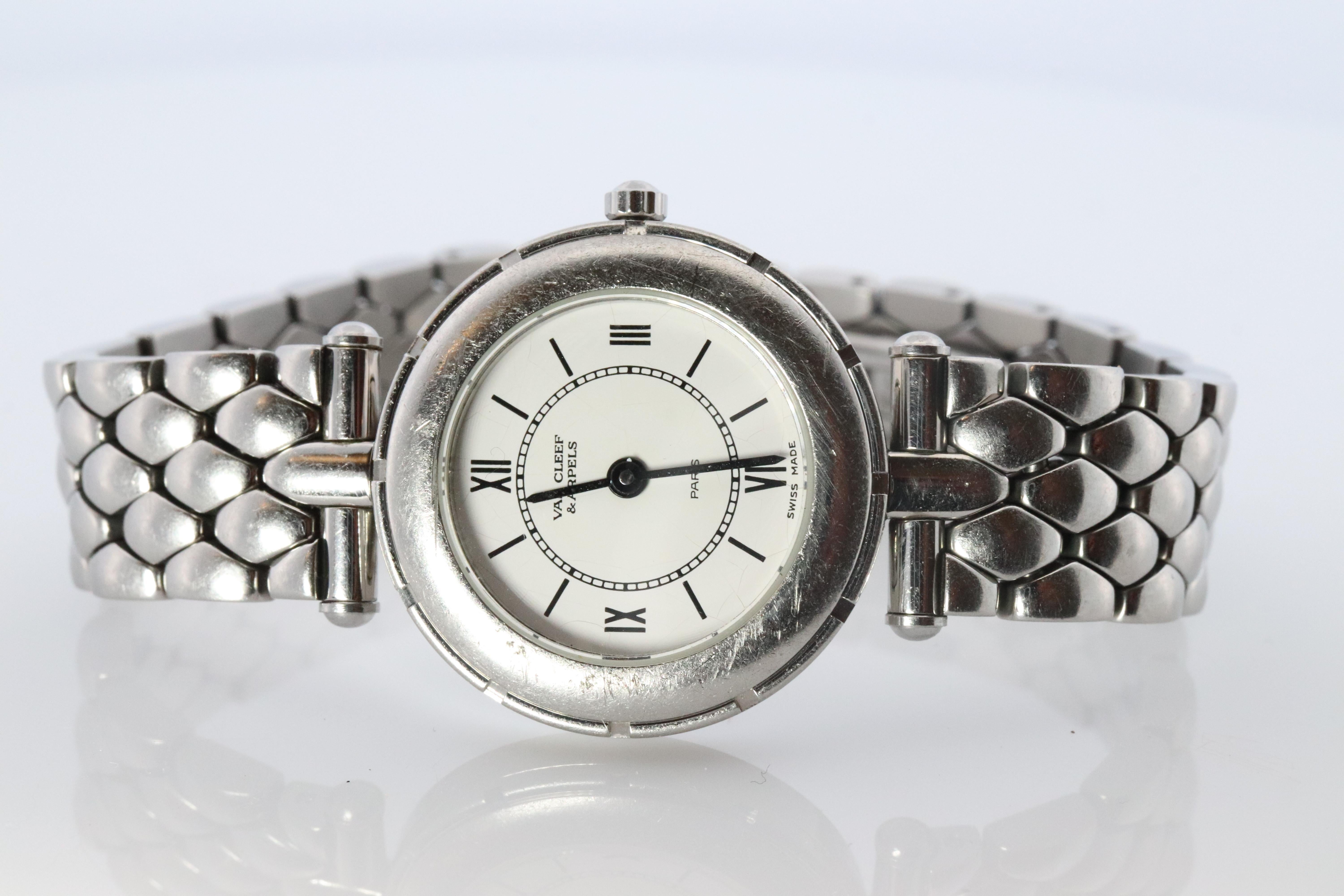 Montre Van Cleef & Arpels 53607 HHS. La Collection S S 18k Montre ronde 25mm Unisexe en vente