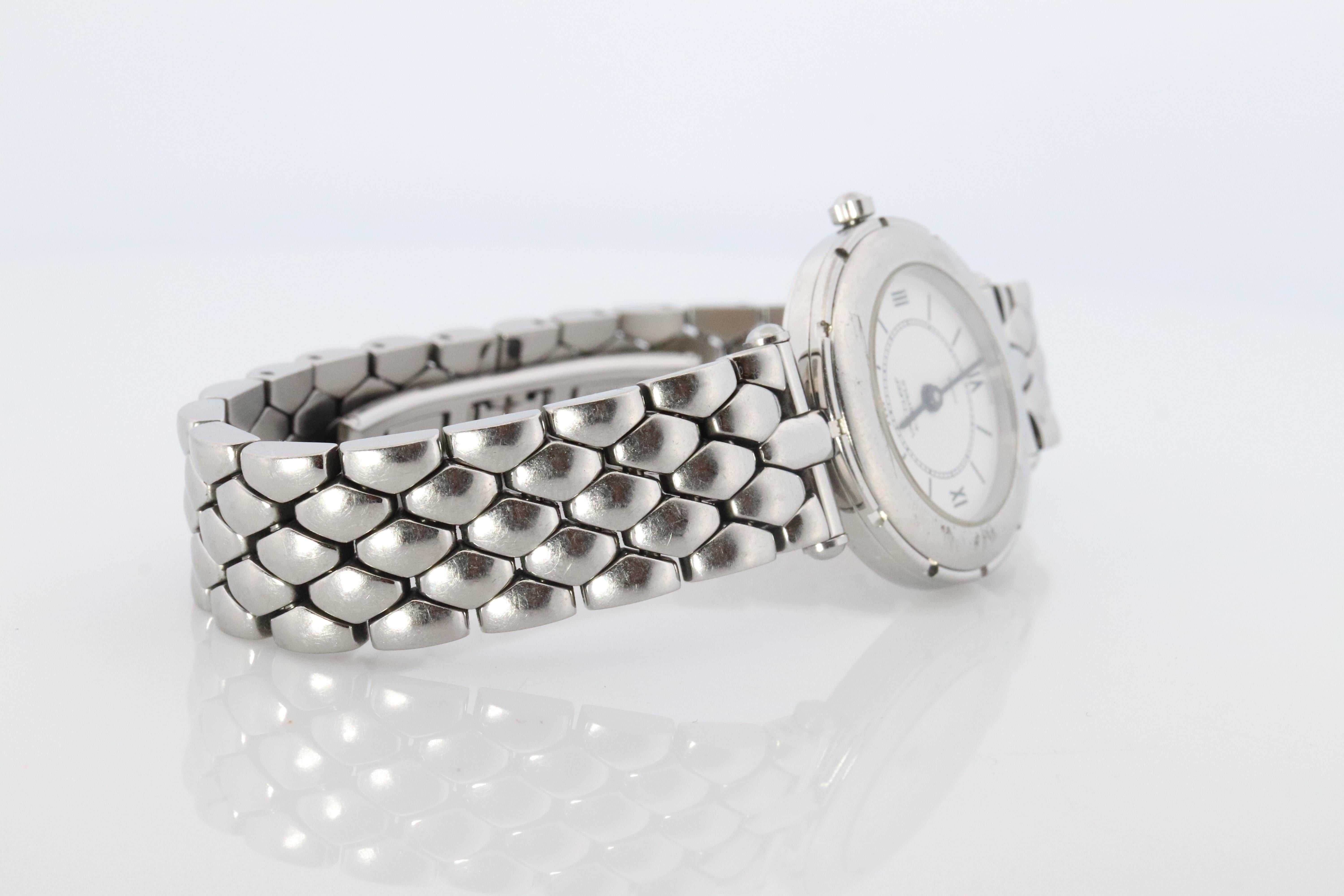 Montre Van Cleef & Arpels 53607 HHS. La Collection S S 18k Montre ronde 25mm en vente 2