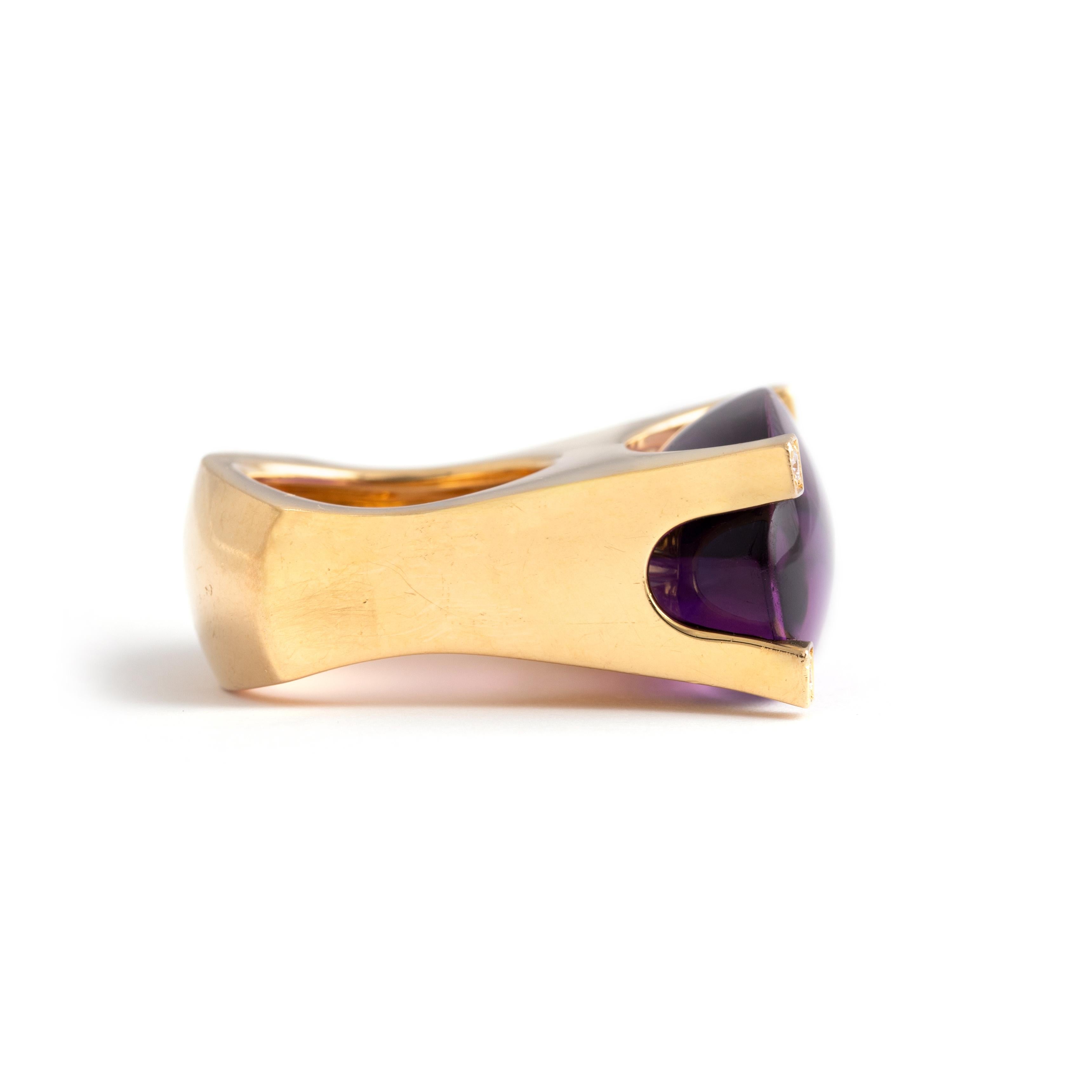 Van Cleef and Arpels Amethyst Diamond Yellow Gold 18K Ring For Sale 4