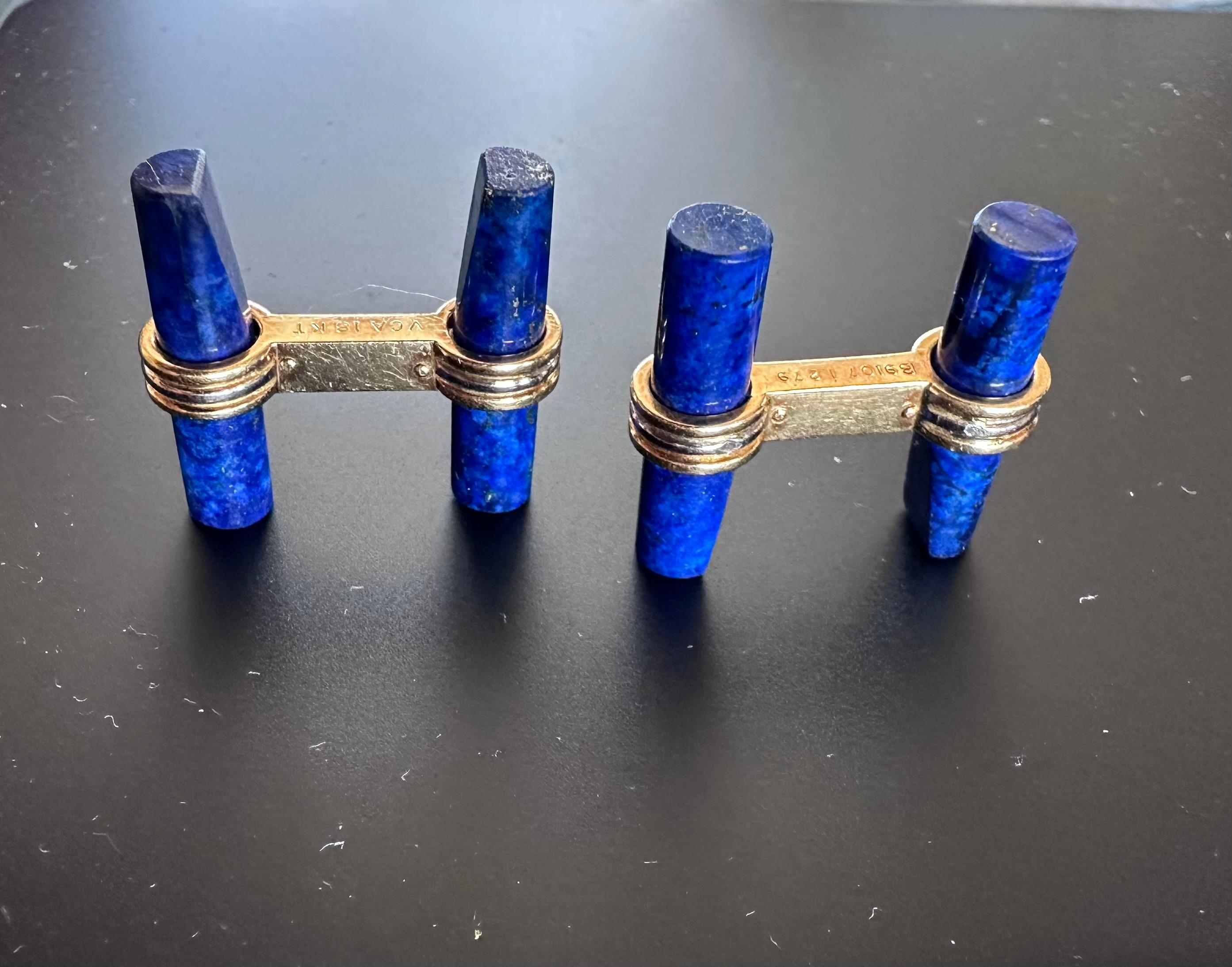 Van Cleef and Arpels Blue Lapis Cufflinks 18k Yellow Gold  In Good Condition For Sale In Beverly Hills, CA