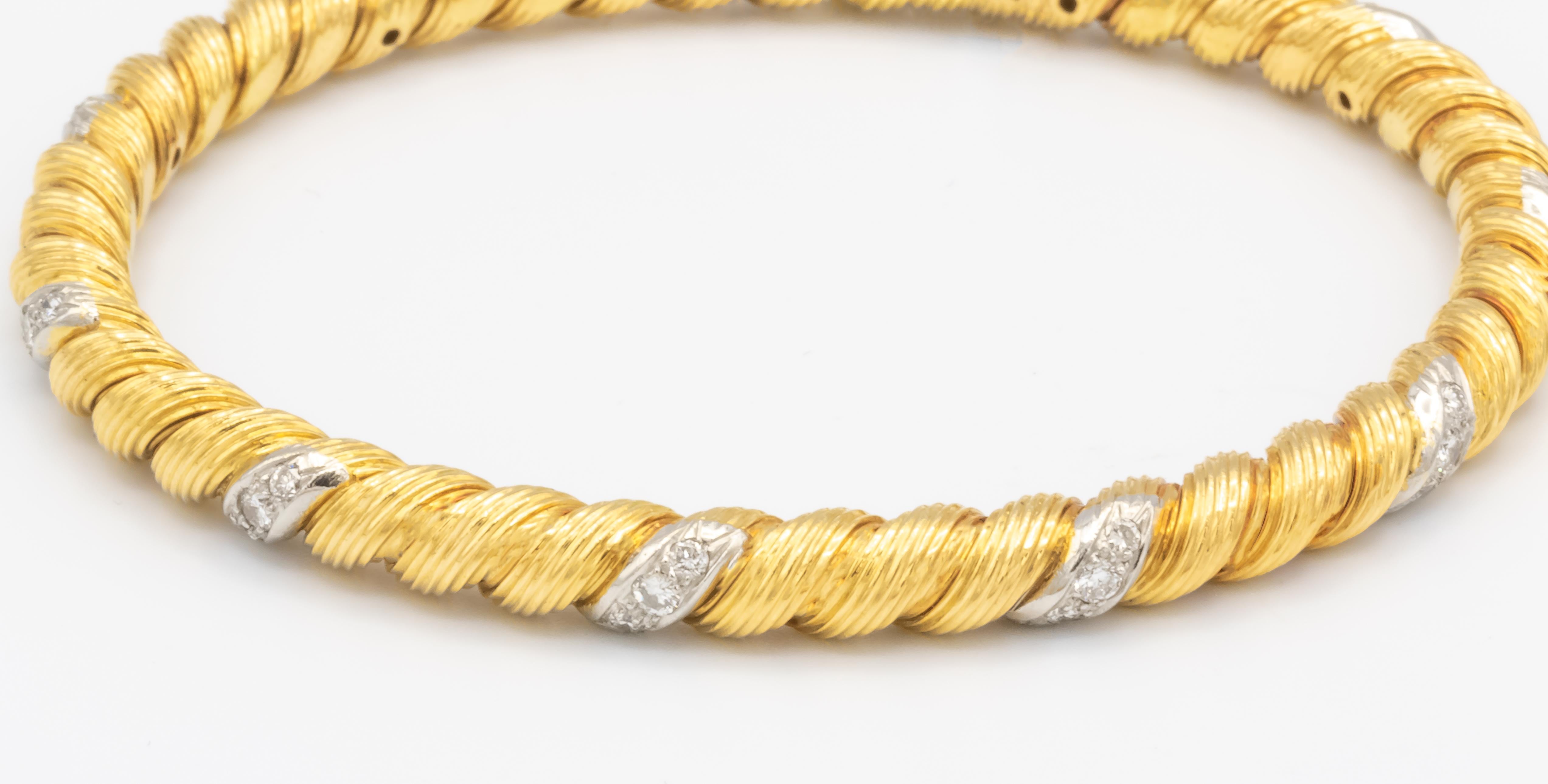 Women's or Men's Van Cleef & Arpels Braided Yellow Gold and Diamonds Stackable Bangle Bracelet