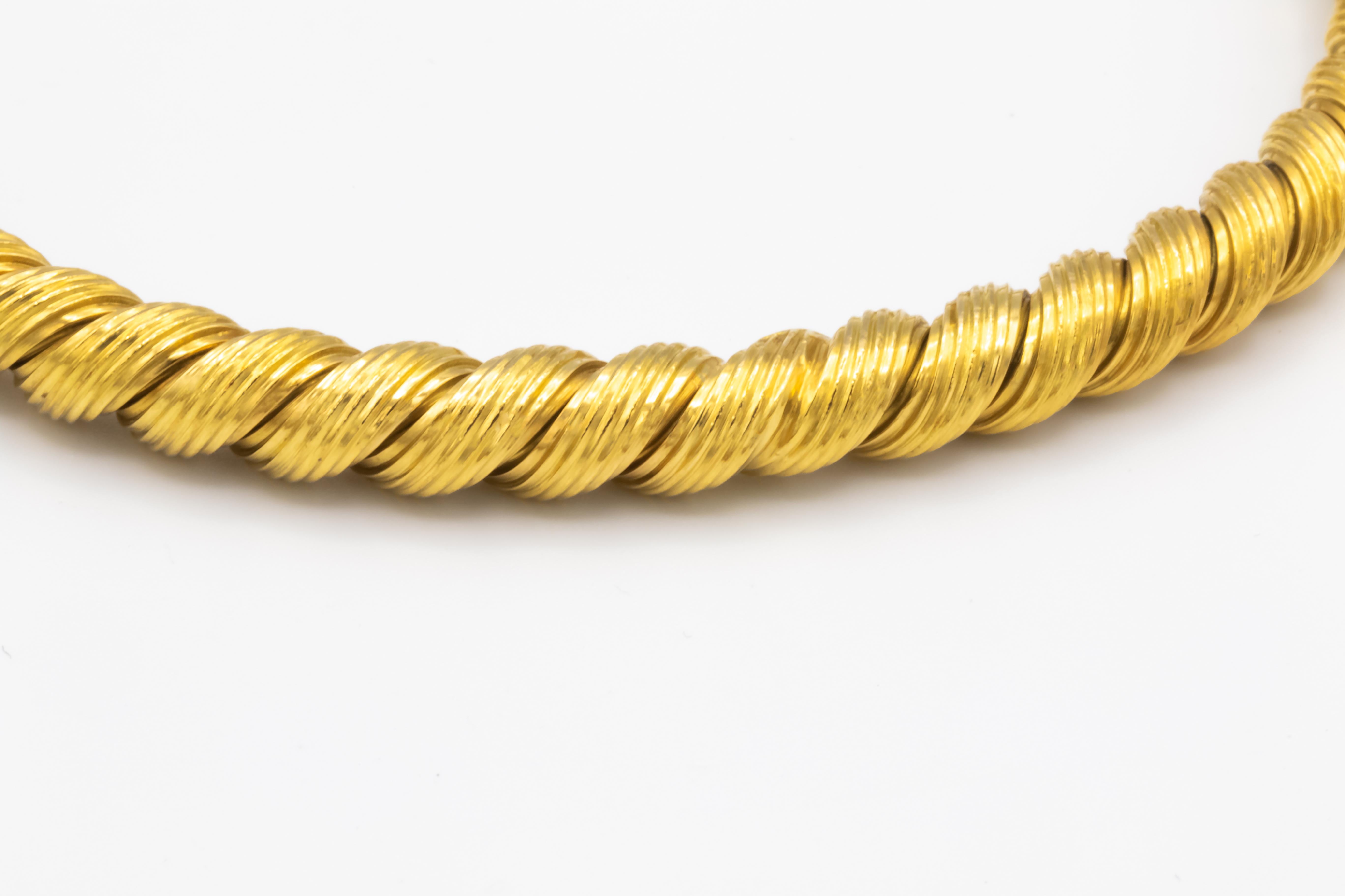 Women's or Men's Van Cleef & Arpels Braided Yellow Gold Stackable Bangle Bracelet