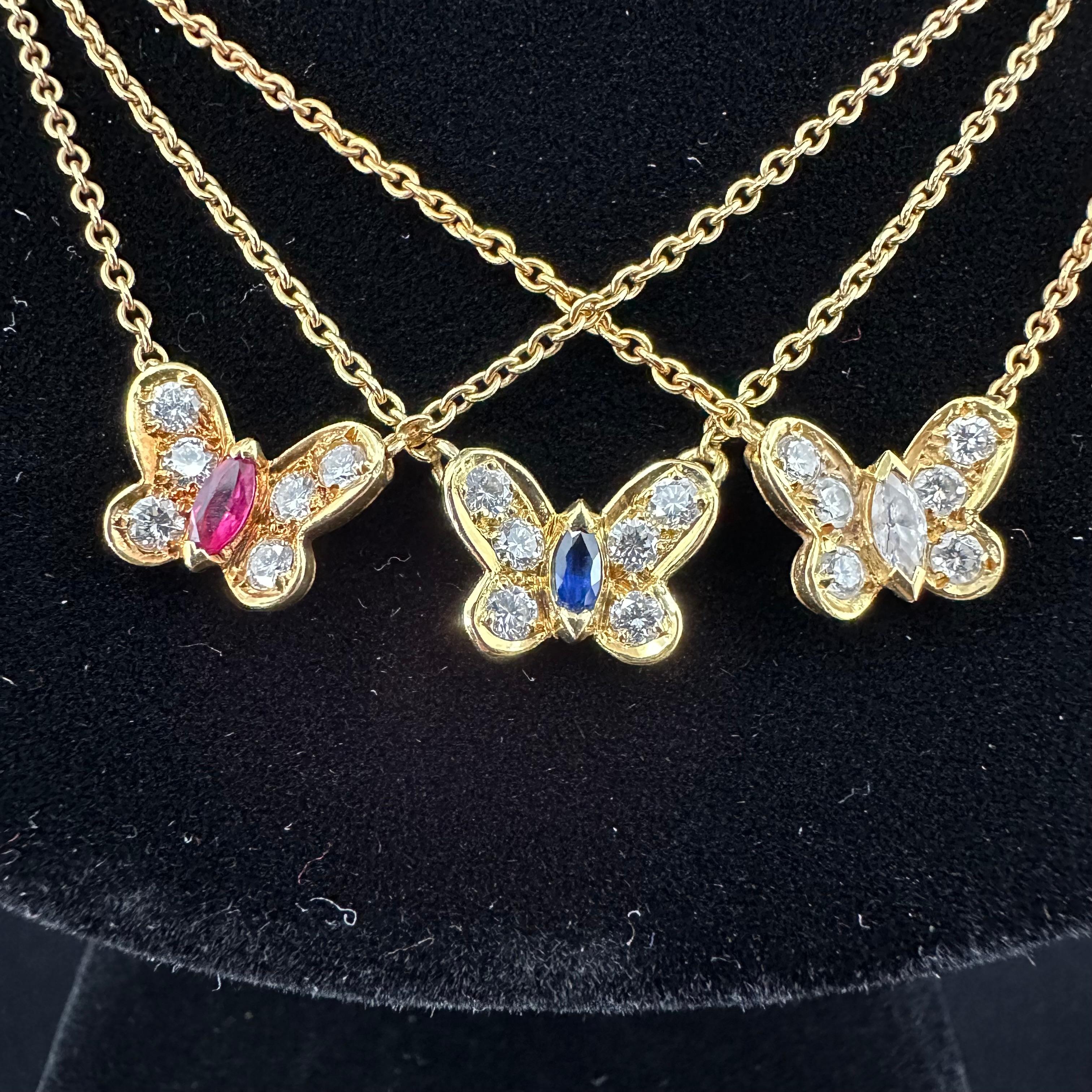 Van Cleef and Arpels Butterfly Pendants Necklace 18k Yellow Gold For Sale 1