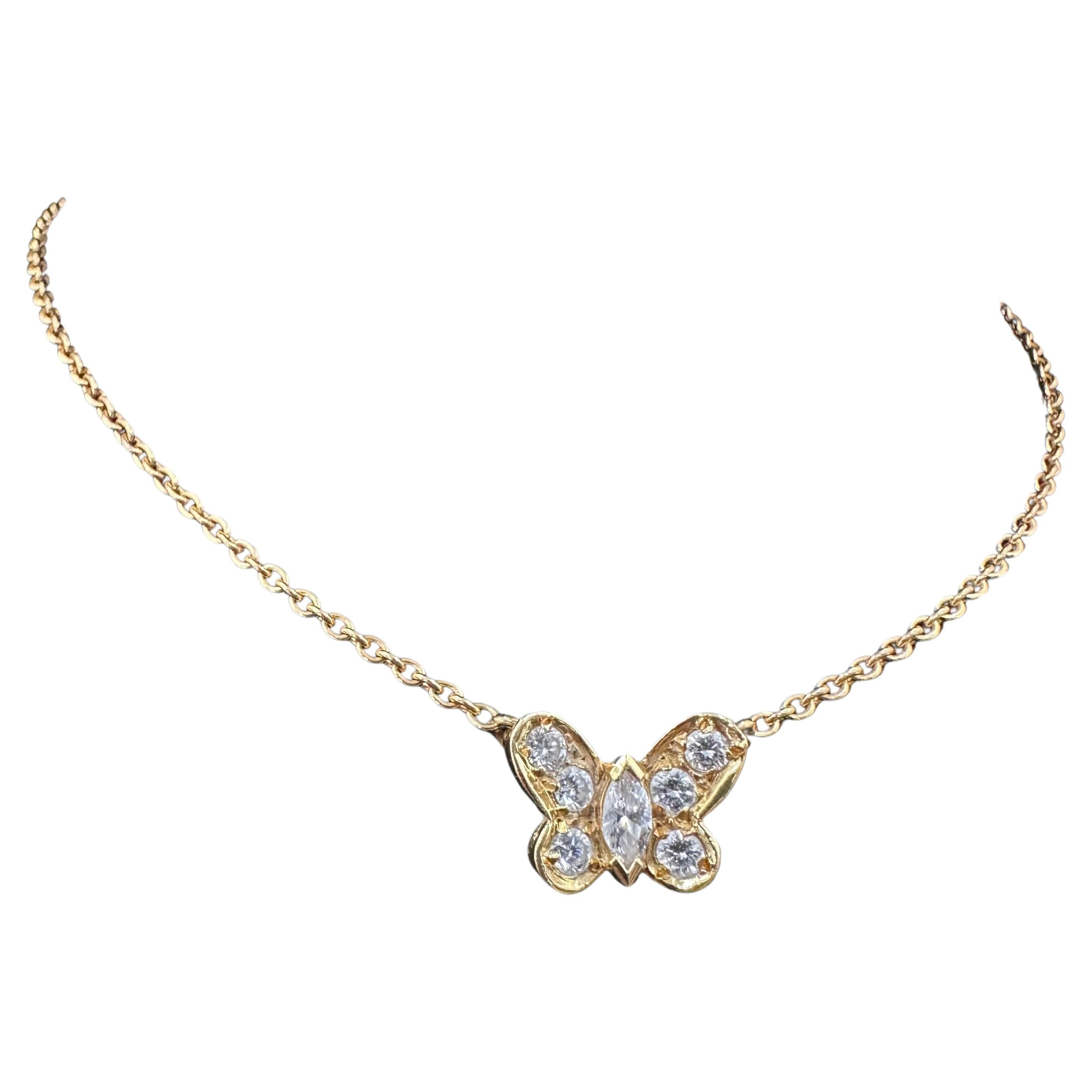 VAN CLEEF and ARPELS Flying Beauties Diamond Gold Butterfly Pendant Necklace  For Sale at 1stDibs | vca butterfly pendant, van cleef and arpels butterfly  necklace, van cleef butterfly necklace