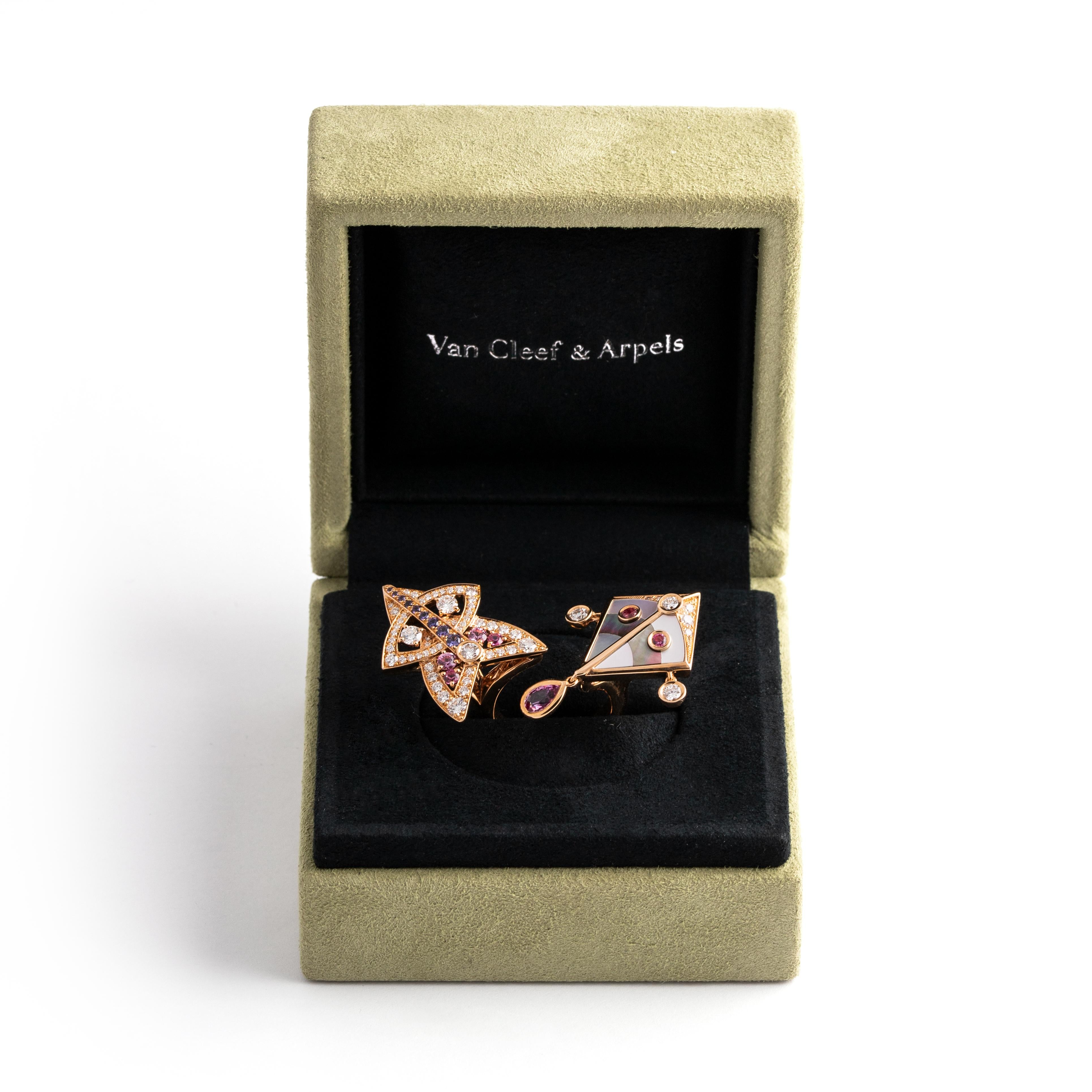 Contemporary Van Cleef and Arpels Cerfs-Volants Diamond Gold 18K Ring
