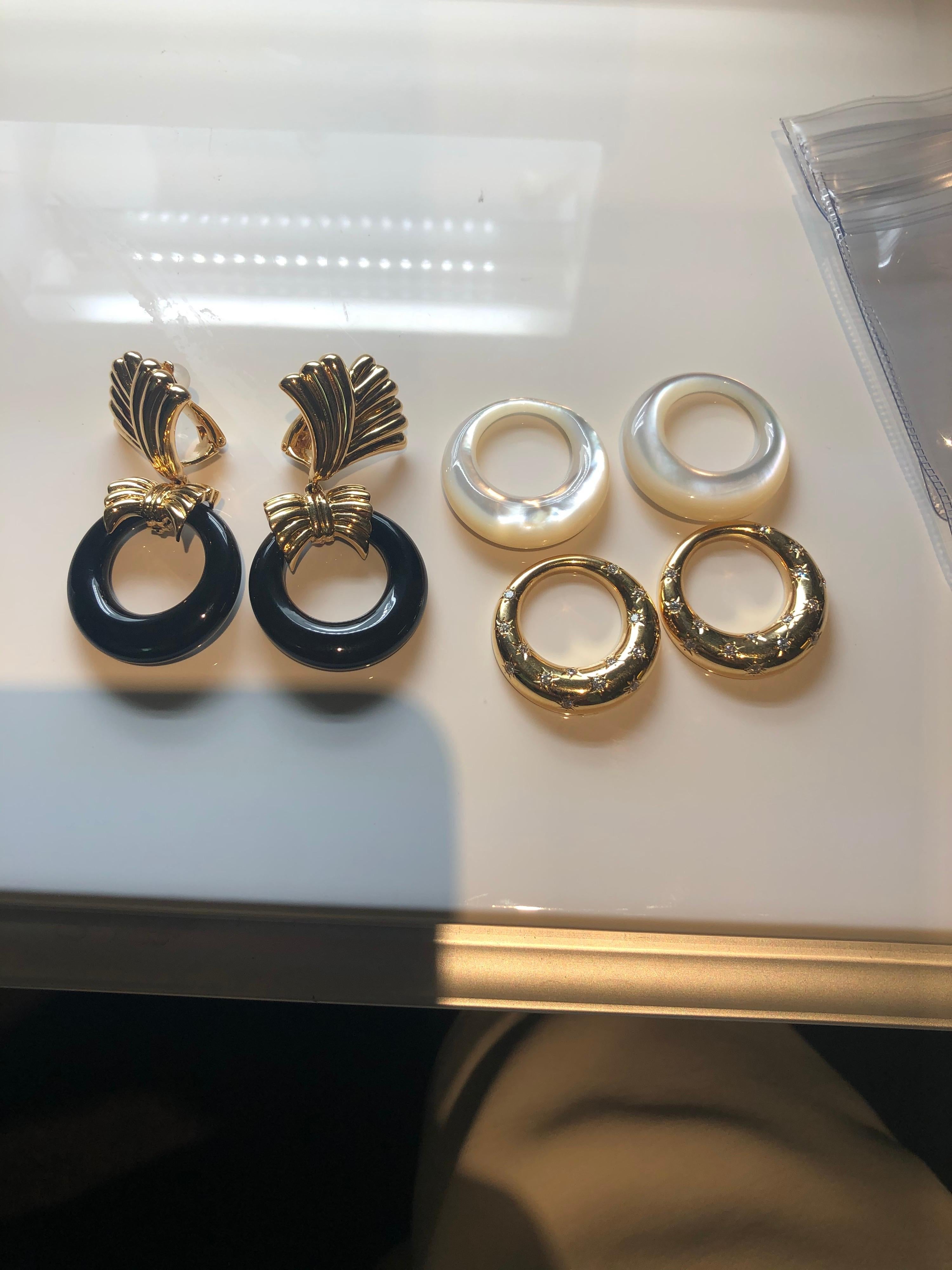 Van Cleef & Arpels Clip-On Yellow Gold Vintage Earrings Diamonds and Charms In Good Condition In Dallas, TX