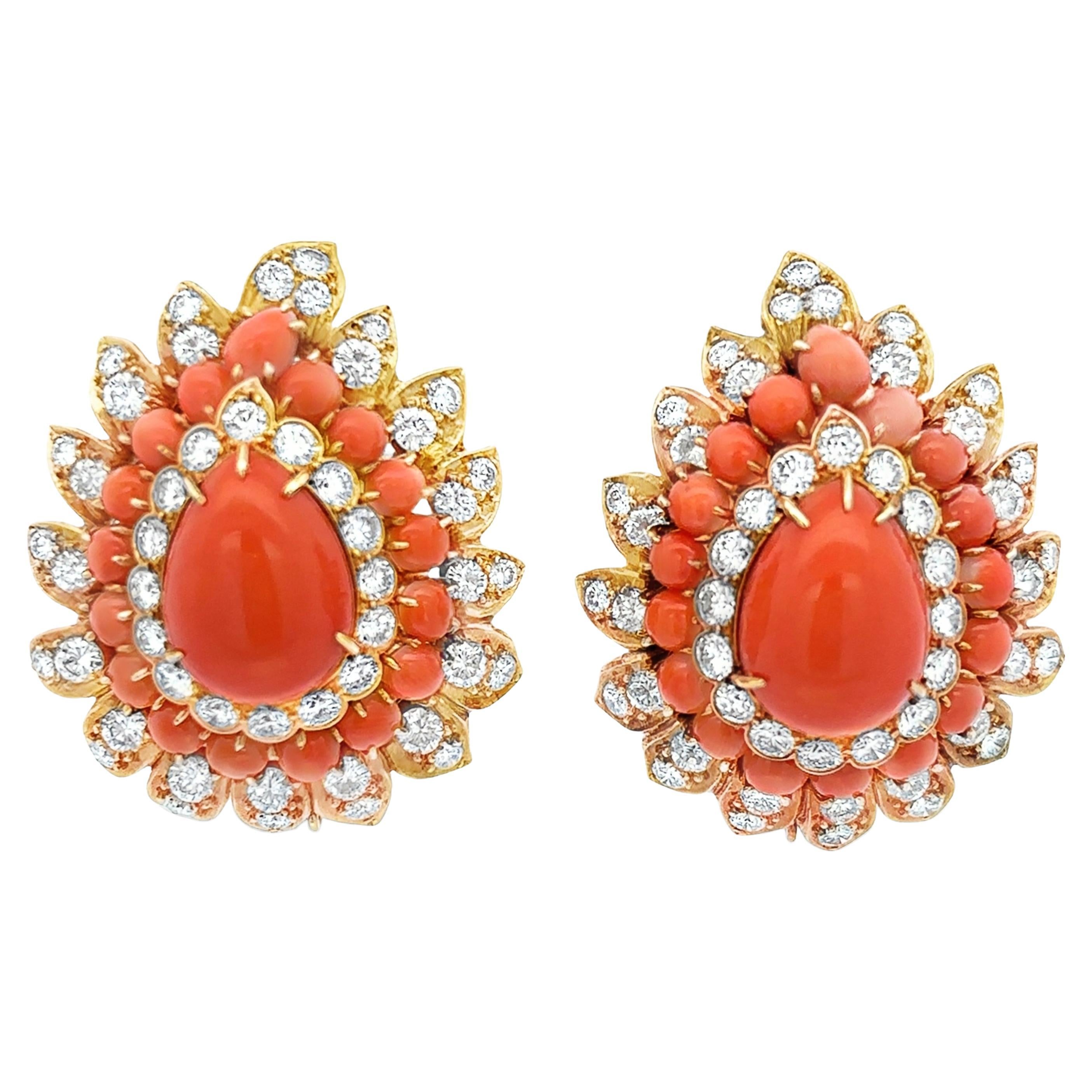 Van Cleef
Arpels Boucles d
oreilles corail et diamants