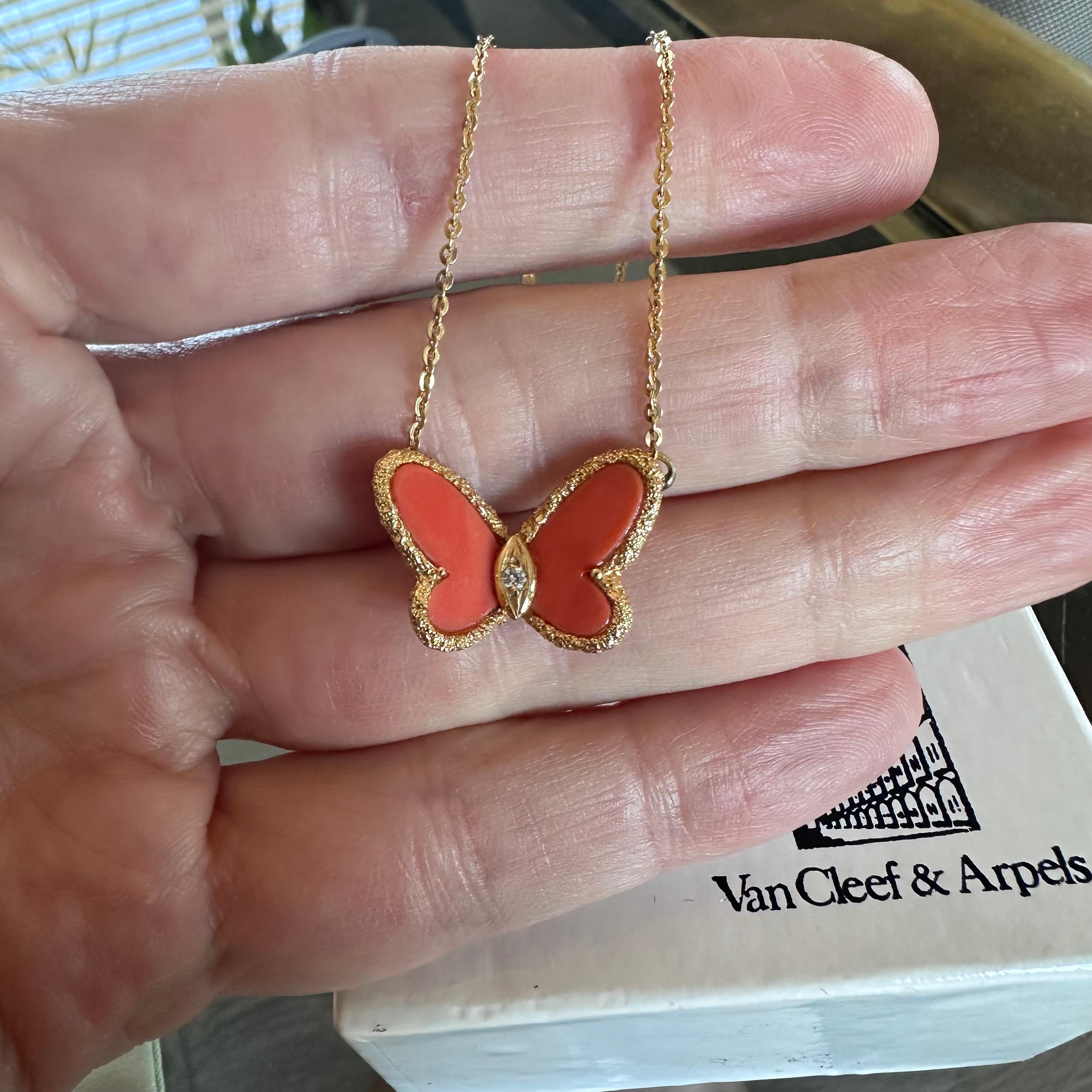 Van Cleef and Arpels Coral Butterfly Necklace 18k Yellow Gold In Good Condition In Beverly Hills, CA