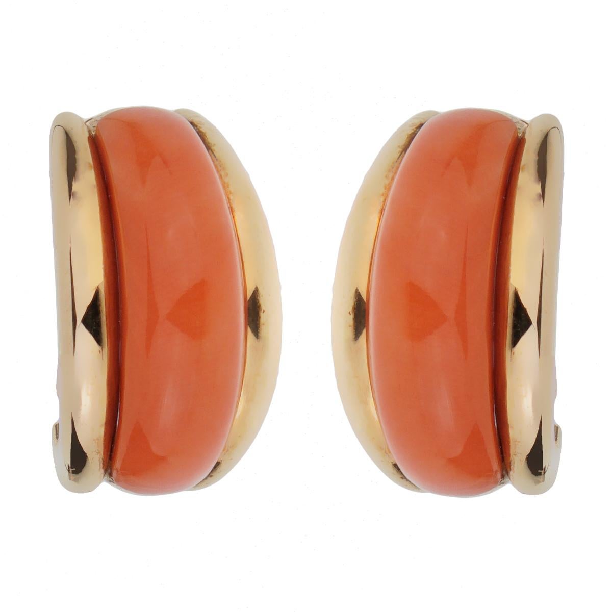 Van Cleef and Arpels  Coral Yellow Gold Hoop Earrings In Excellent Condition For Sale In Feasterville, PA
