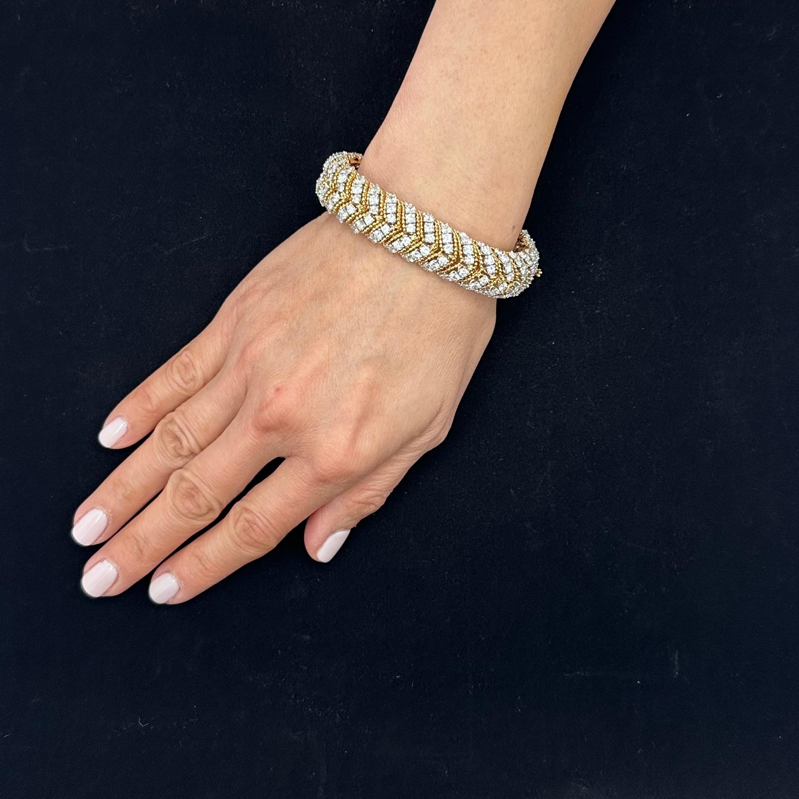 Van Cleef & Arpels Bracelet diamant en or jaune 18k  en vente 9