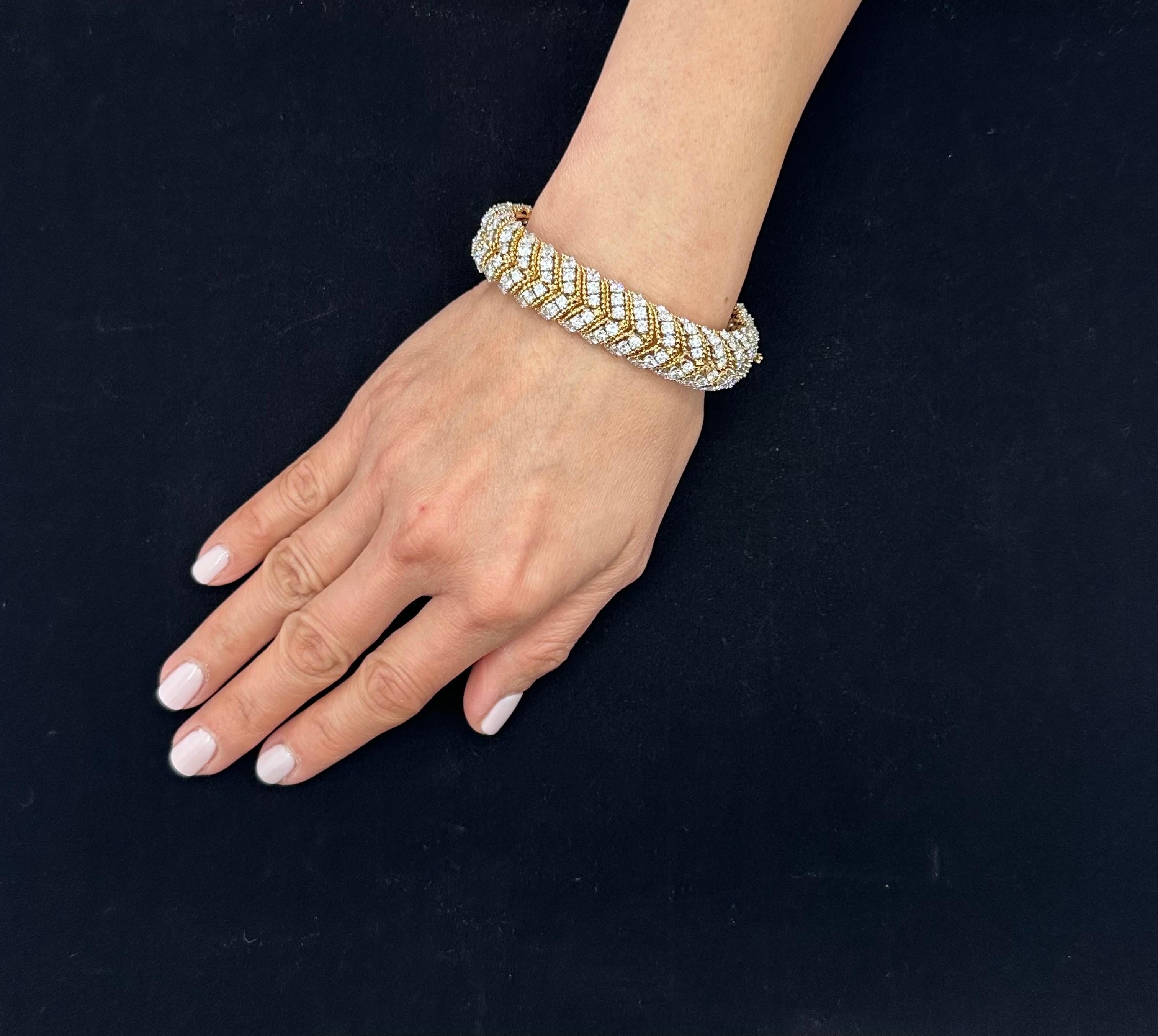 Van Cleef & Arpels Bracelet diamant en or jaune 18k  en vente 10