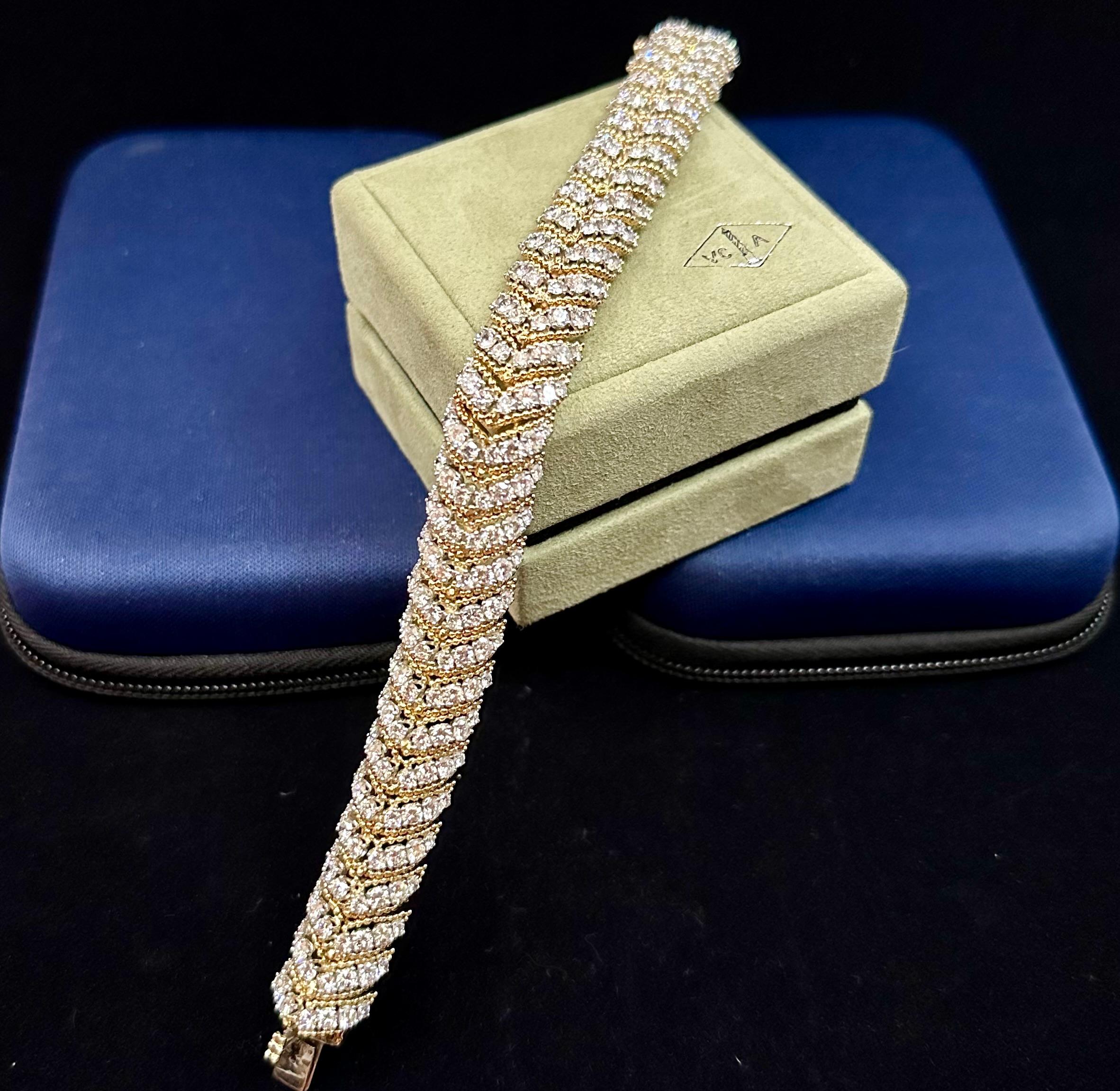 Brilliant Cut Van Cleef And Arpels Diamond Bracelet 18k Yellow Gold  For Sale