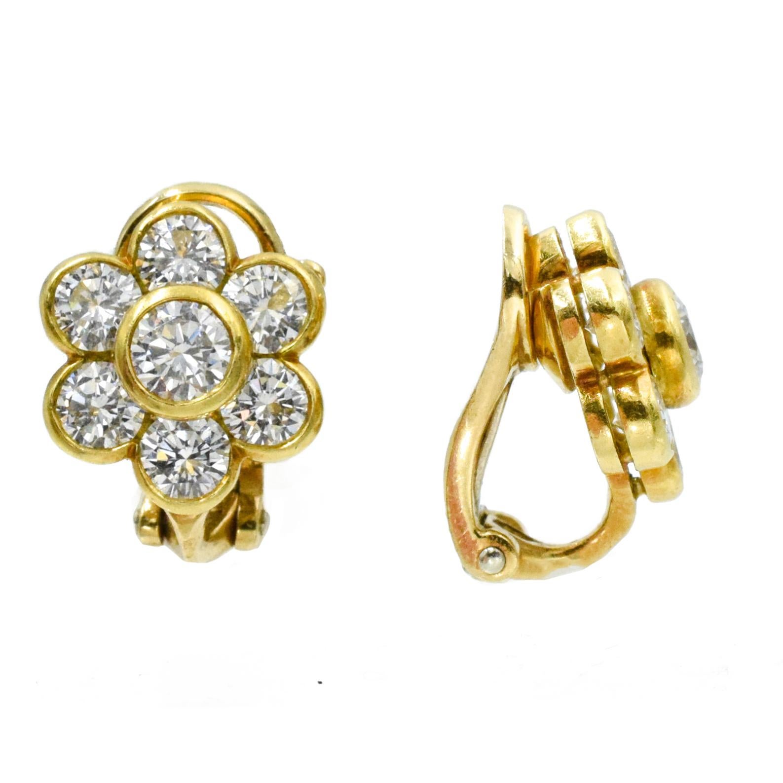 Round Cut Van Cleef & Arpels Diamond Cluster Earrings