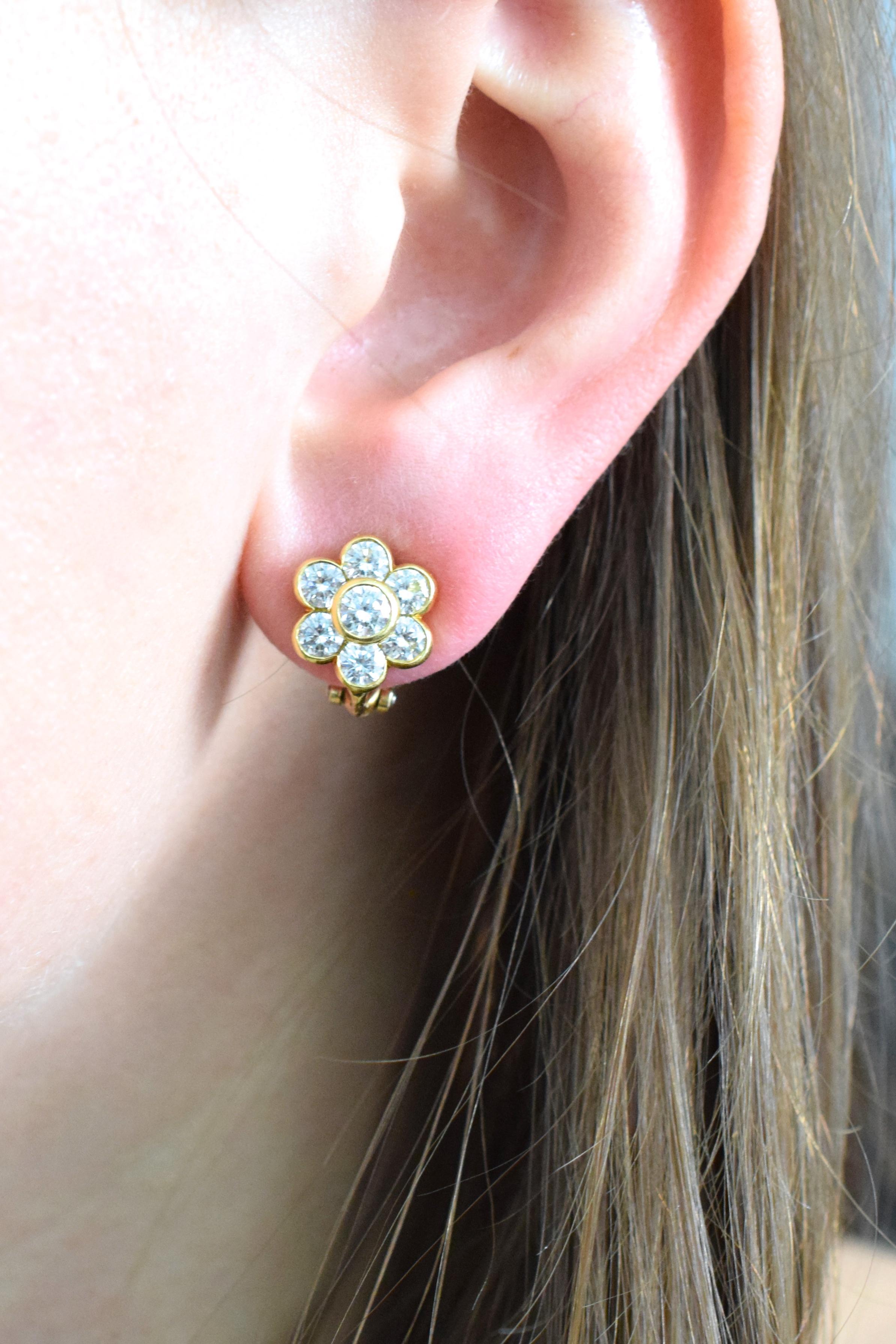 Van Cleef & Arpels Diamond Cluster Earrings 1