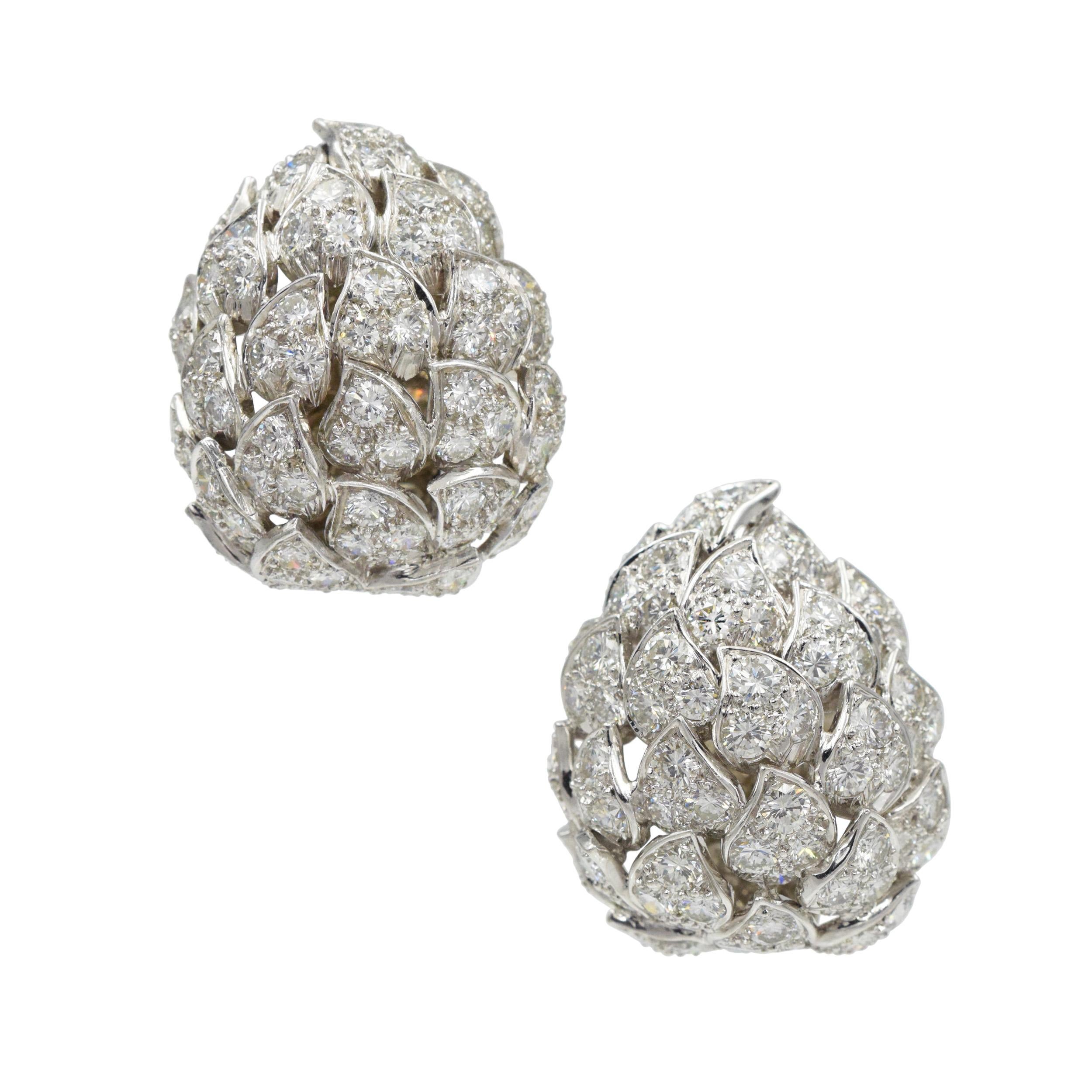 Contemporary Van Cleef and Arpels Diamond Cufflinks  For Sale