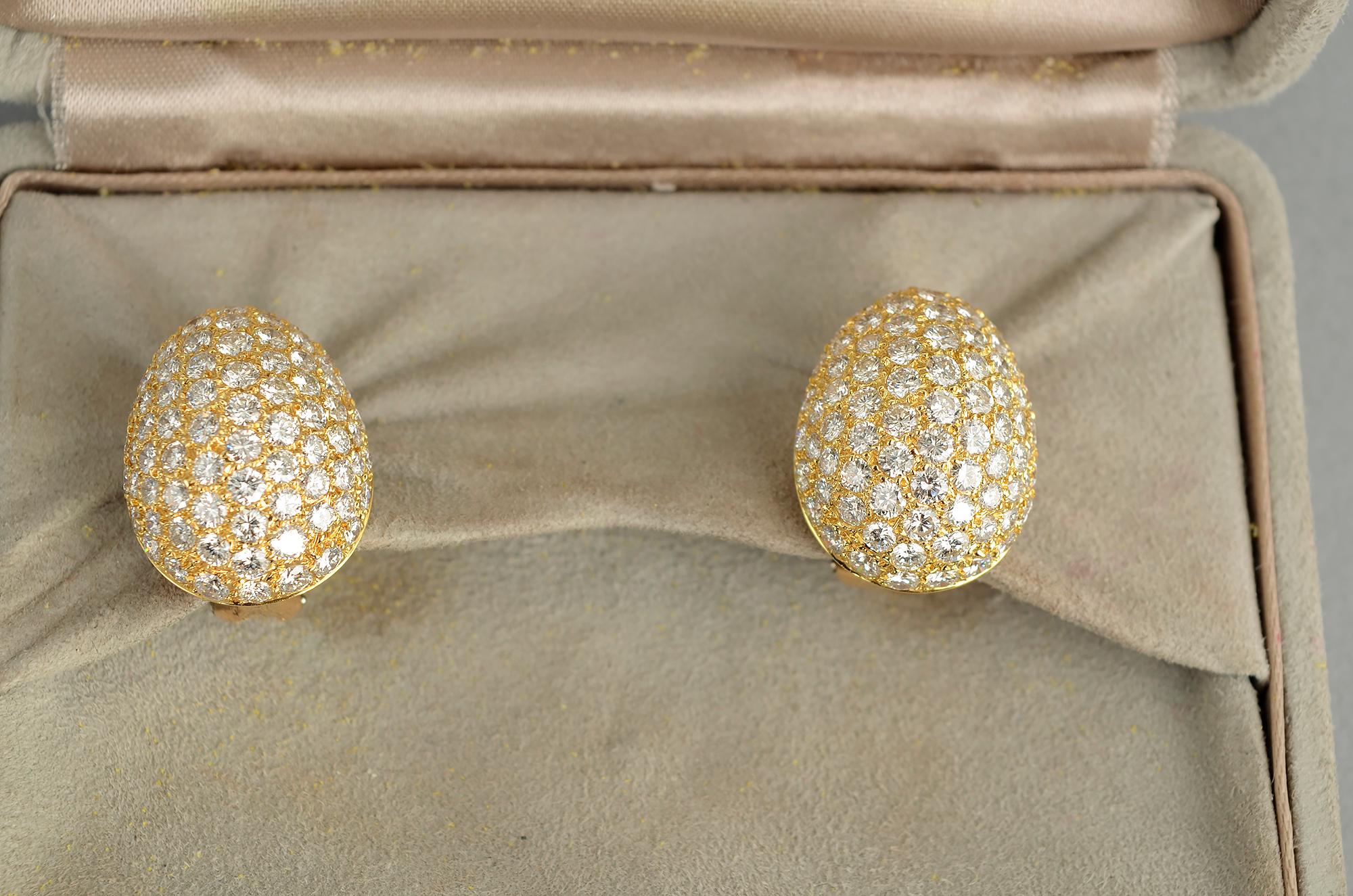 Moderne Van Cleef & Arpels Boucles d'oreilles en diamants en vente