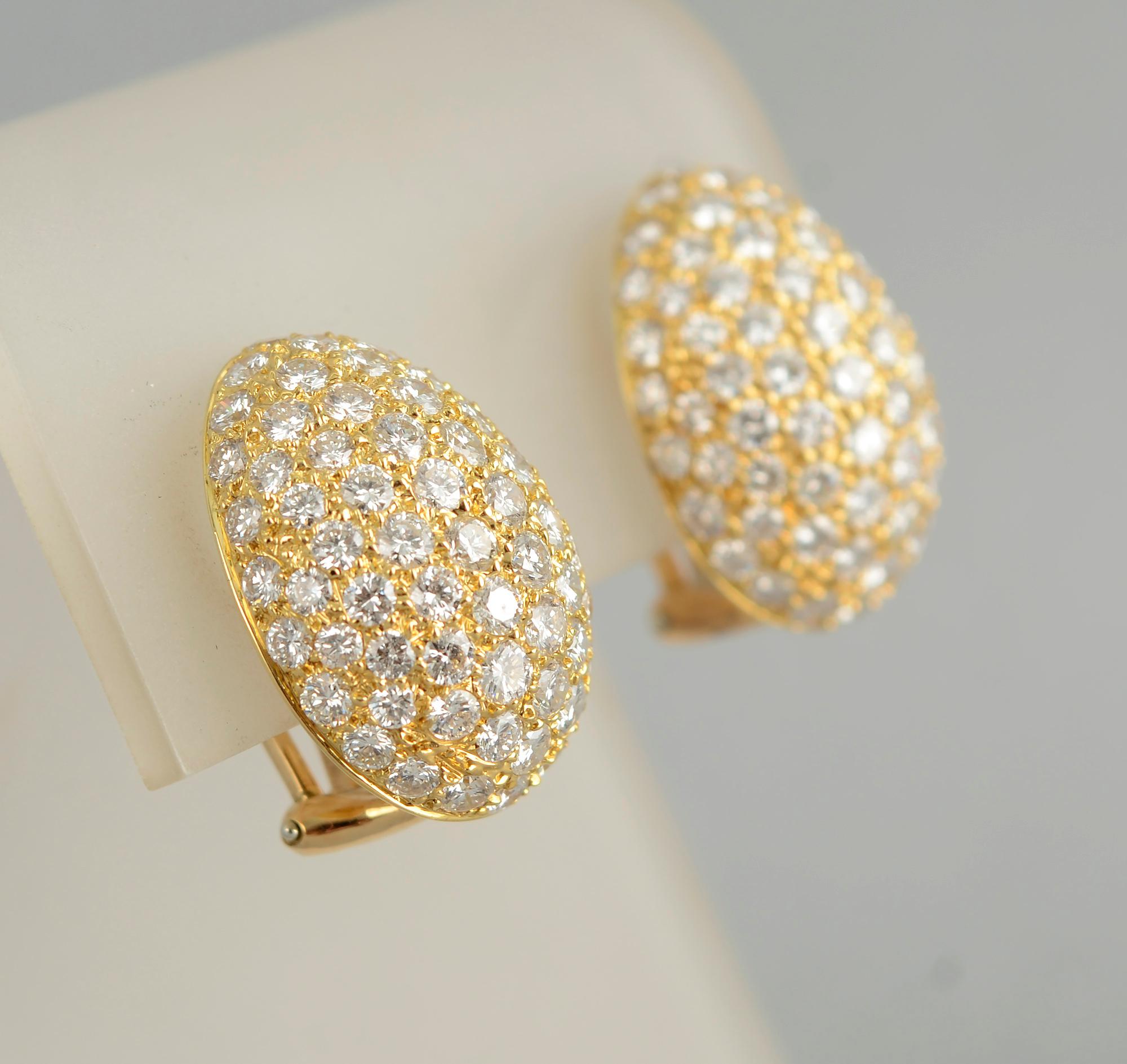 Van Cleef & Arpels Boucles d'oreilles en diamants Excellent état - En vente à Darnestown, MD