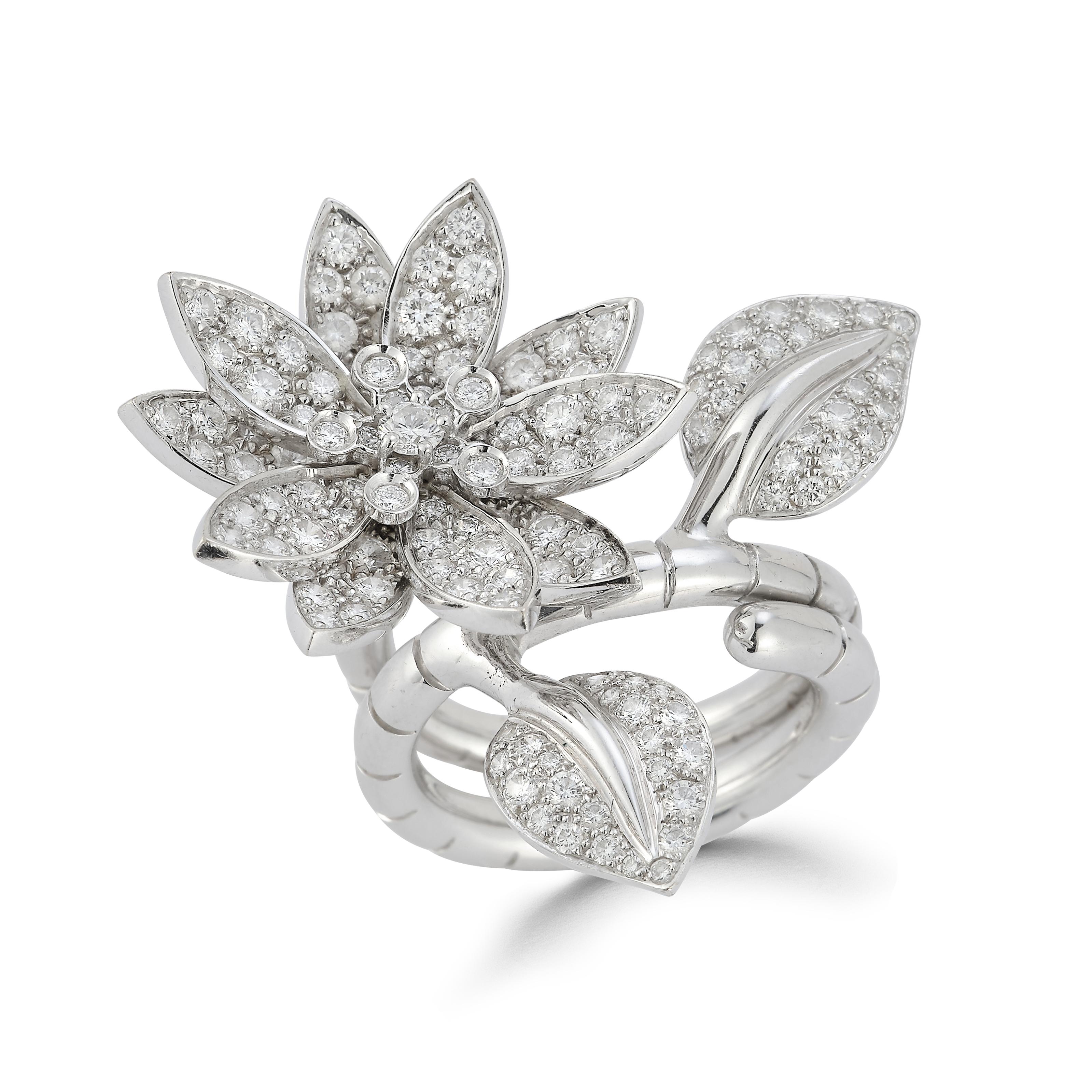 Van Cleef and Arpels Diamond Lotus Between The Finger Ring  In Excellent Condition In New York, NY