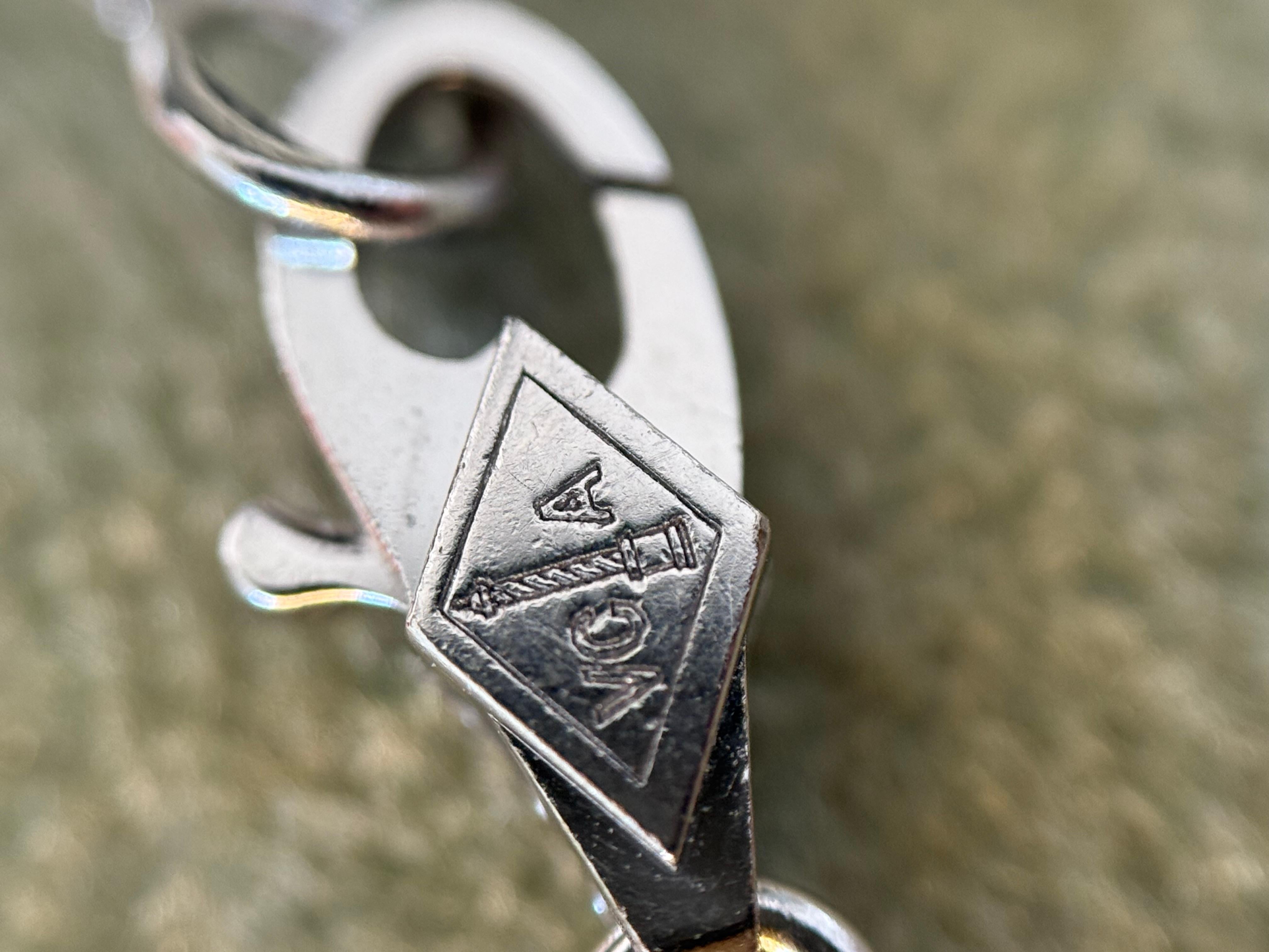 Van Cleef & Arpels Collar Largo Alhambra Dulce de Diamantes 16 Motivos en venta 8