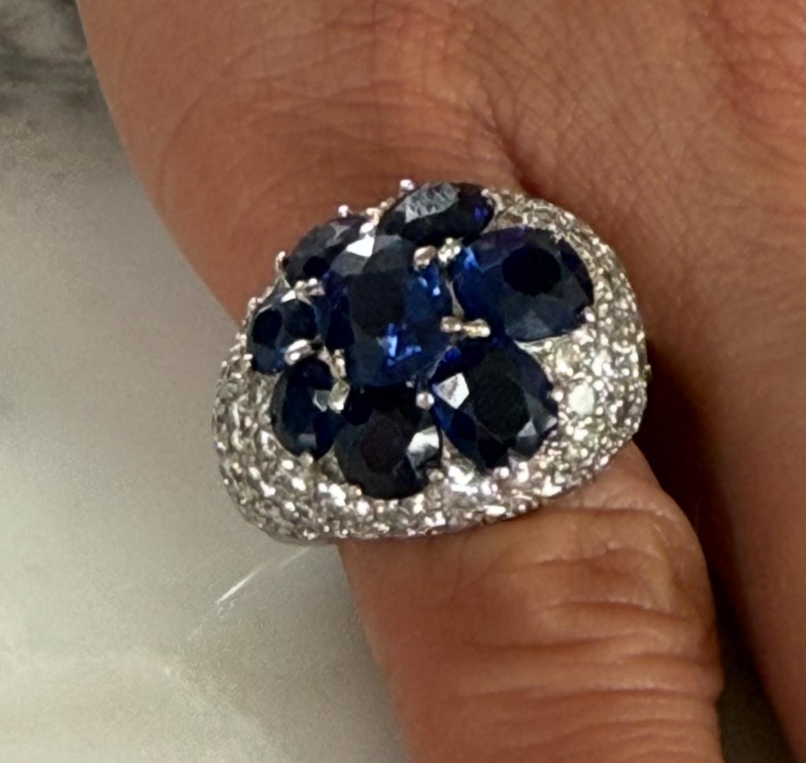 Van Cleef & Arpels Sapphire & Diamond Ring In Good Condition For Sale In Beverly Hills, CA