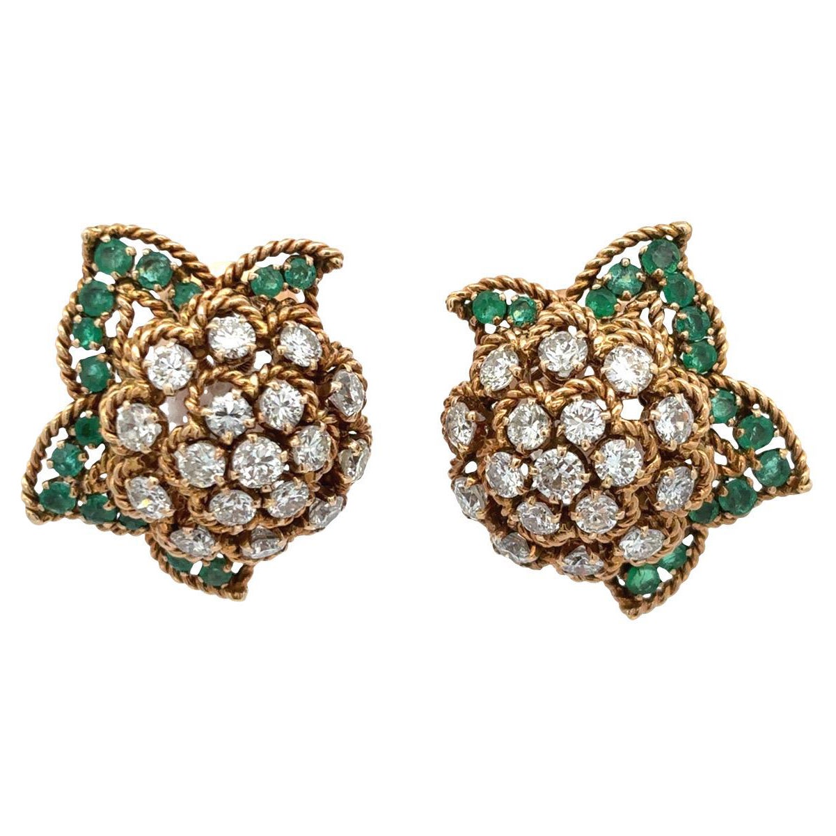 Boucles d'oreilles Van Cleef & Arpels en émeraudes et diamants