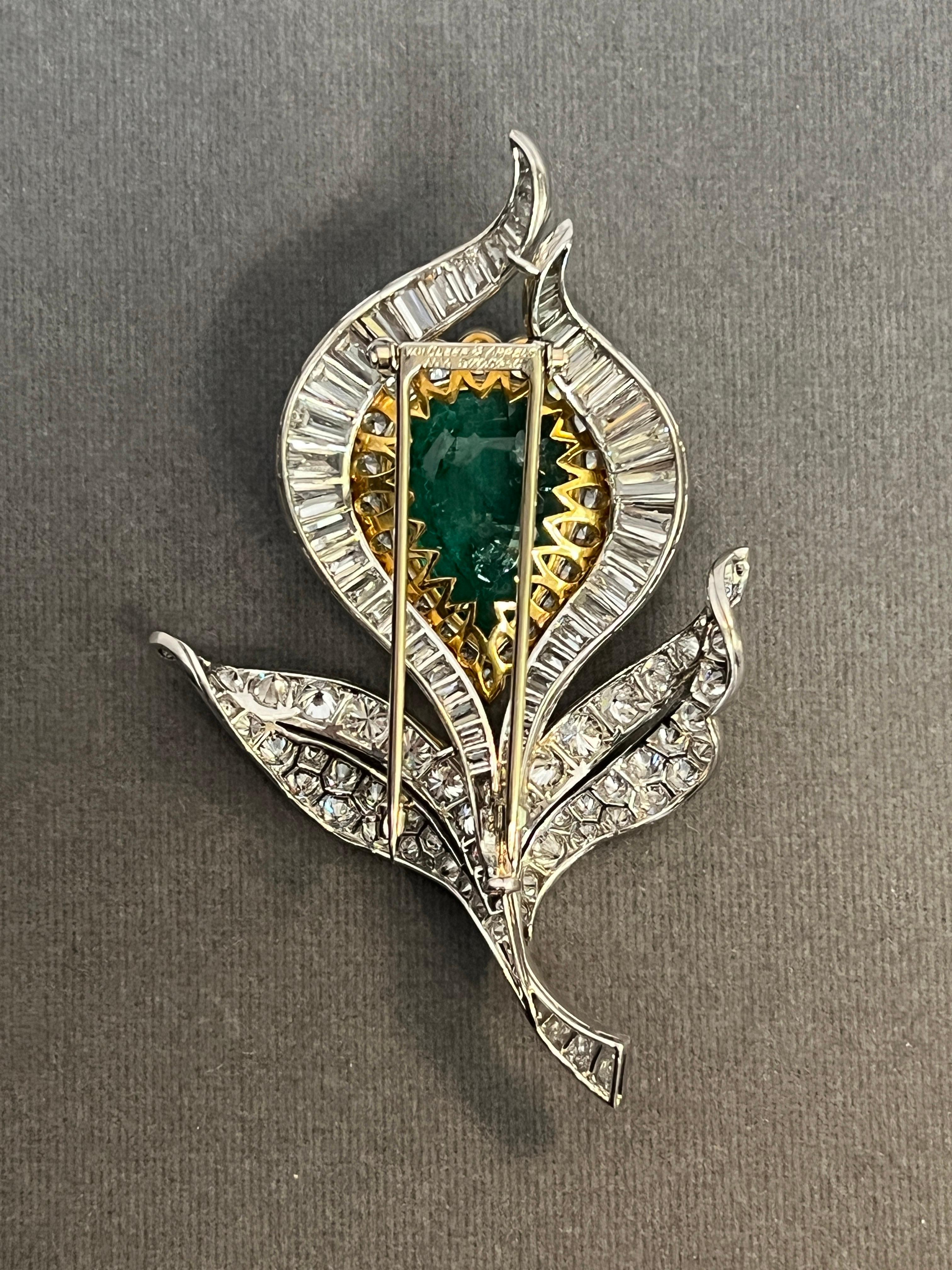 Van Cleef and Arpels Emerald and Diamond Floral Brooch For Sale 4