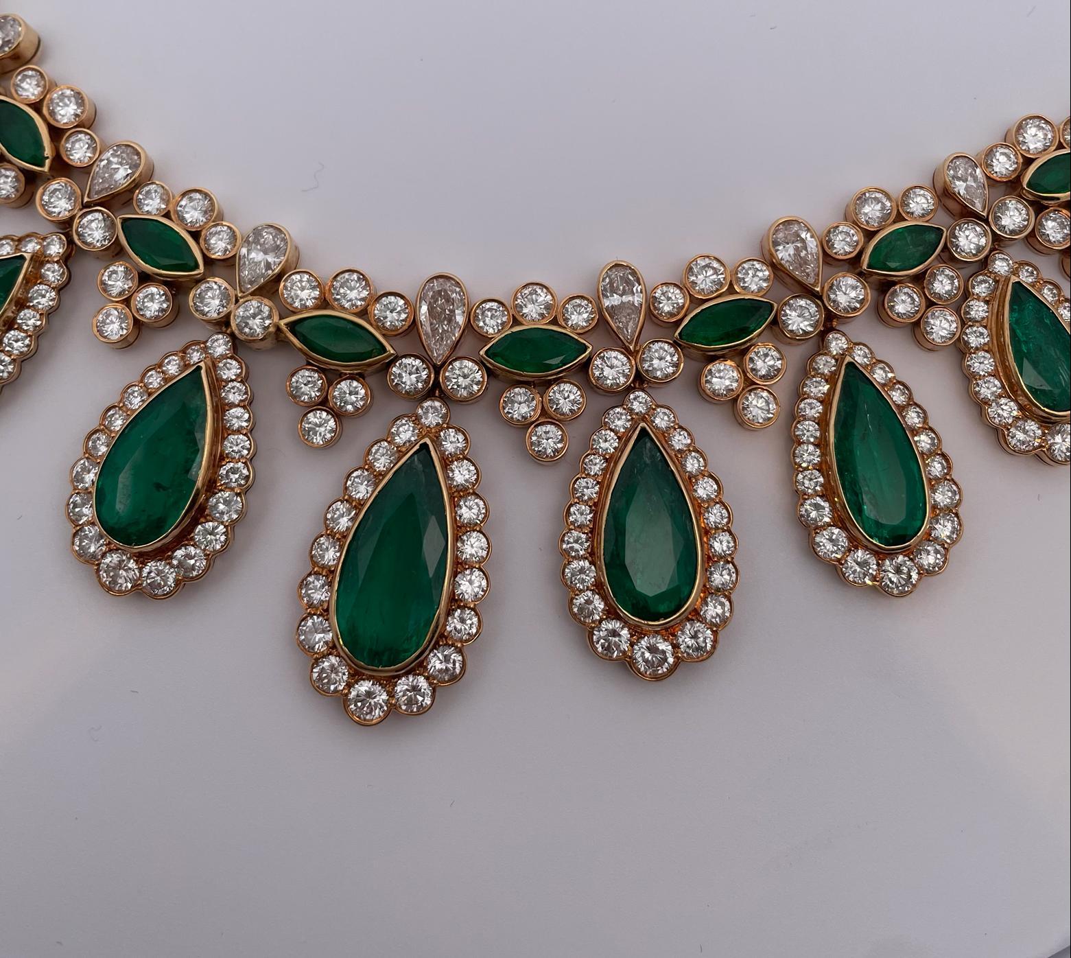 Pear Cut Van Cleef and Arpels Emerald Necklace  For Sale