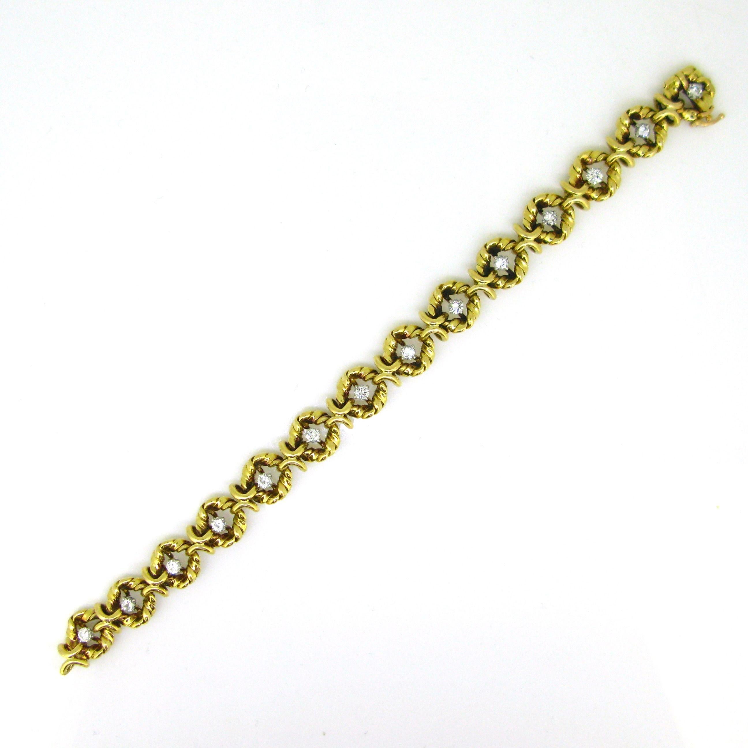 Van Cleef & Arpels Georges Lenfant Diamonds Yellow Gold Bracelet, circa 1960 In Good Condition In London, GB