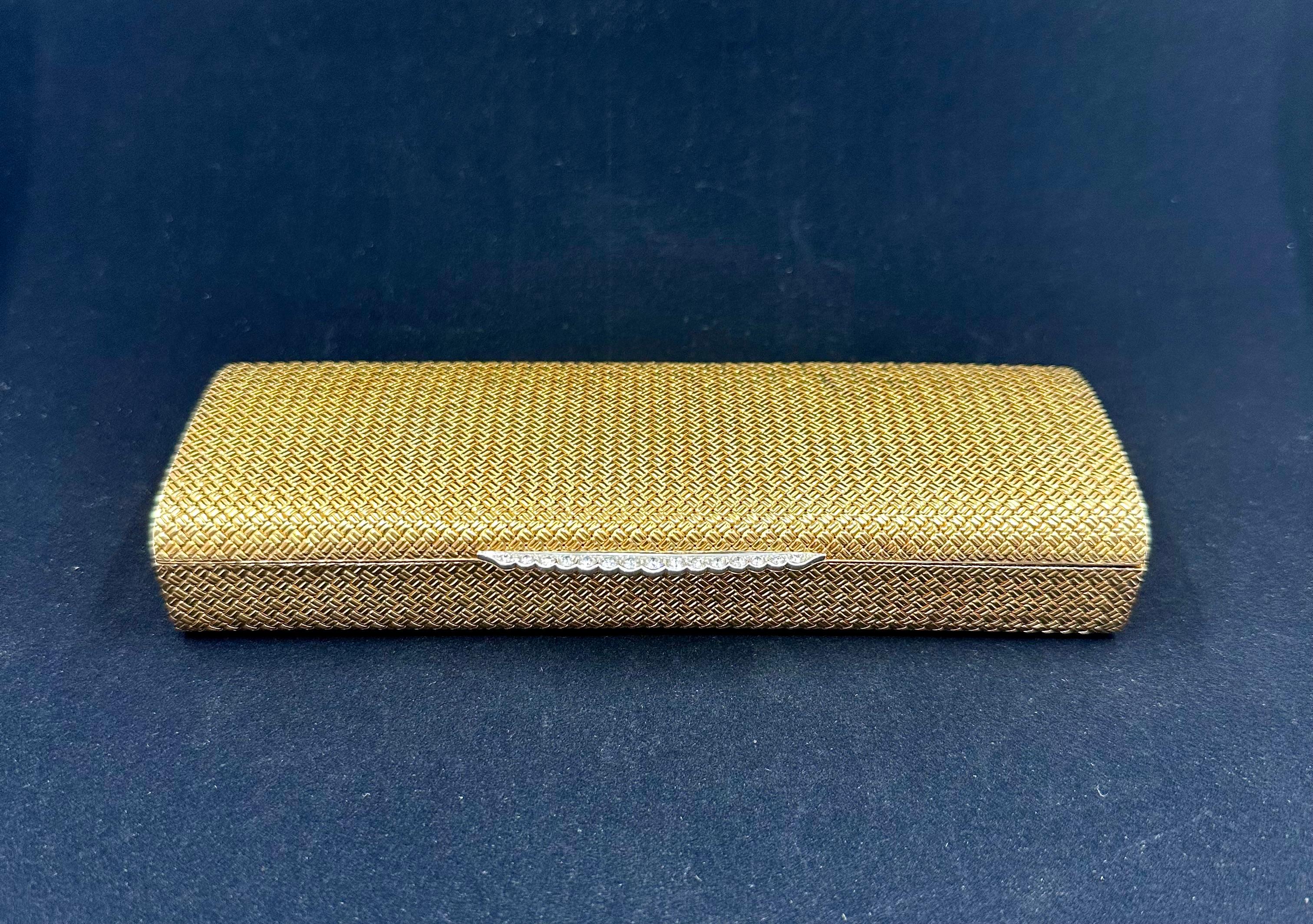 Van Cleef and Arpels Gold and Diamond Minaudière Box Clutch  For Sale 3