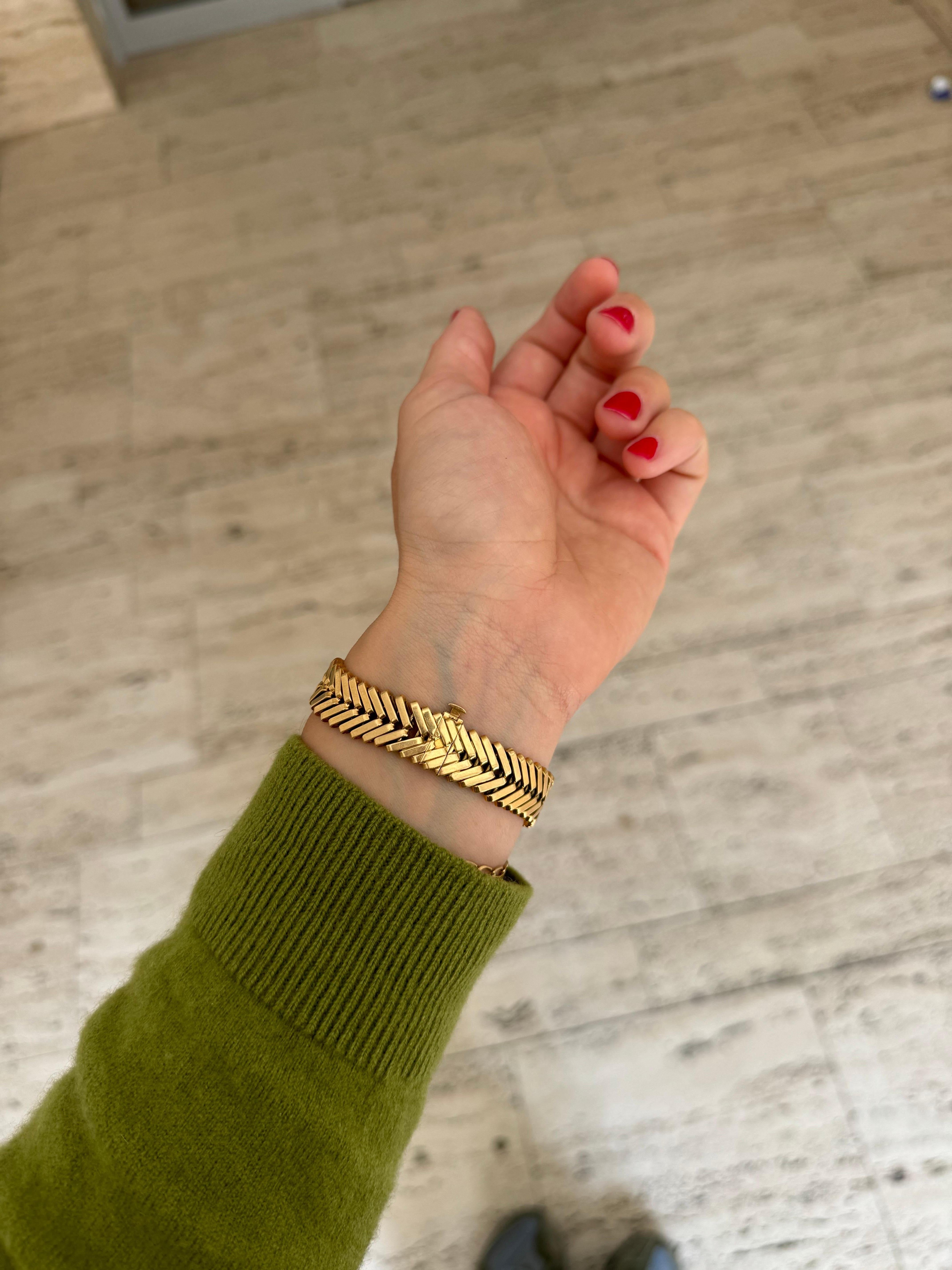 Pulsera de oro Van Cleef & Arpels en Excelente estado para la venta en Uccle, BE