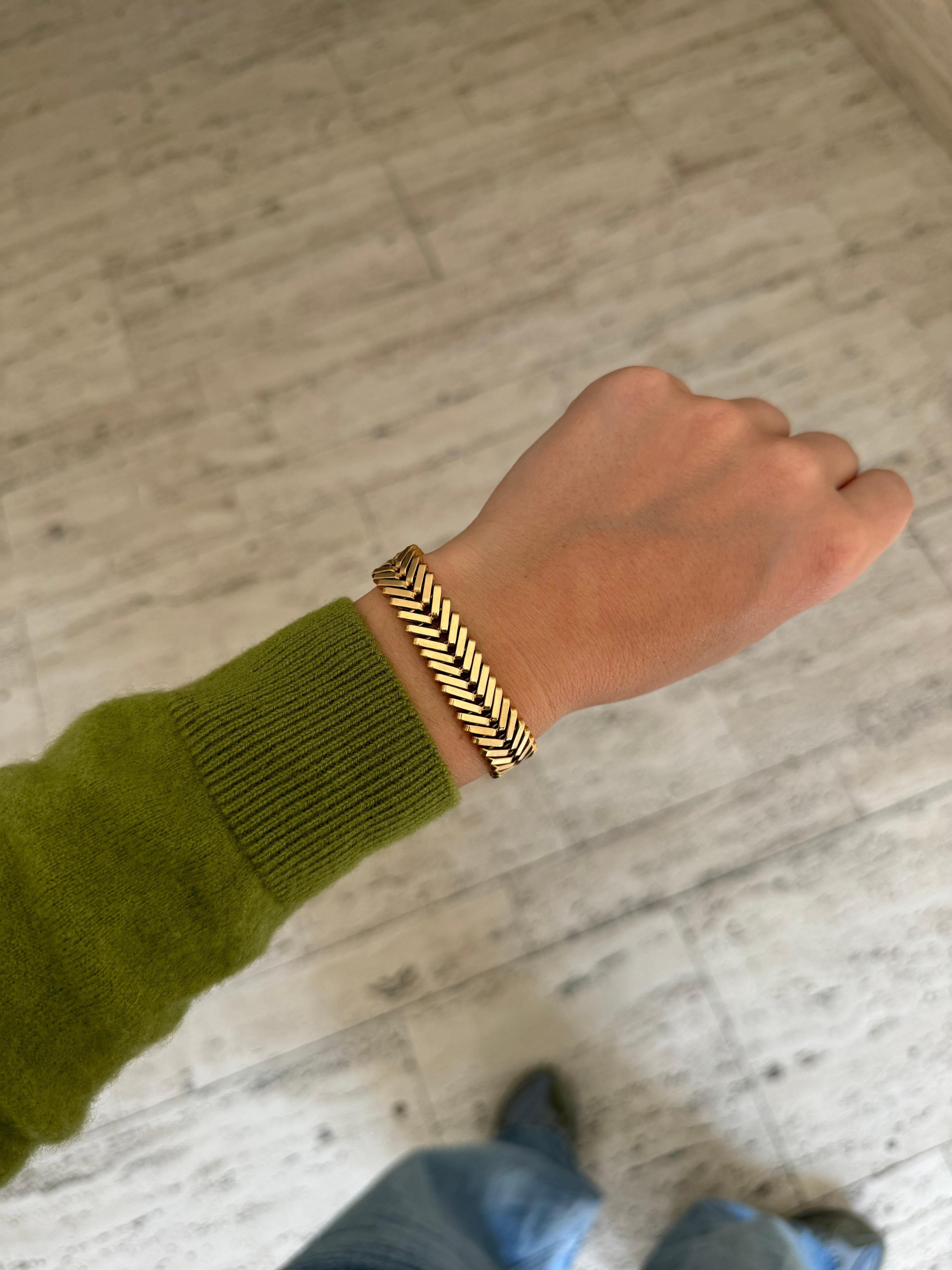 Femenino o masculino Pulsera de oro Van Cleef & Arpels en venta