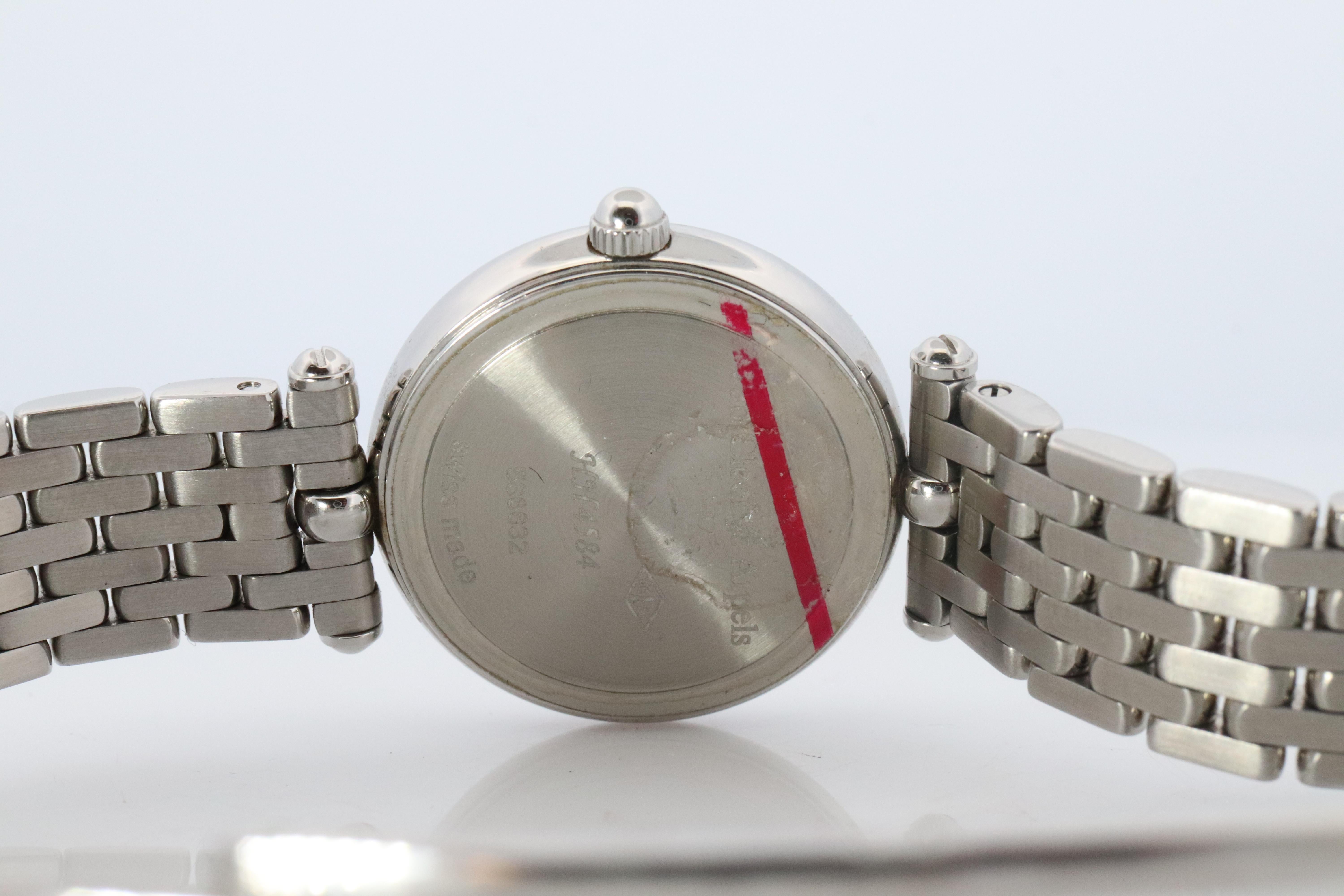 Van Cleef & Arpels HH4584 Uhr. La Collection SS Runde 25mm Uhr für Damen oder Herren im Angebot