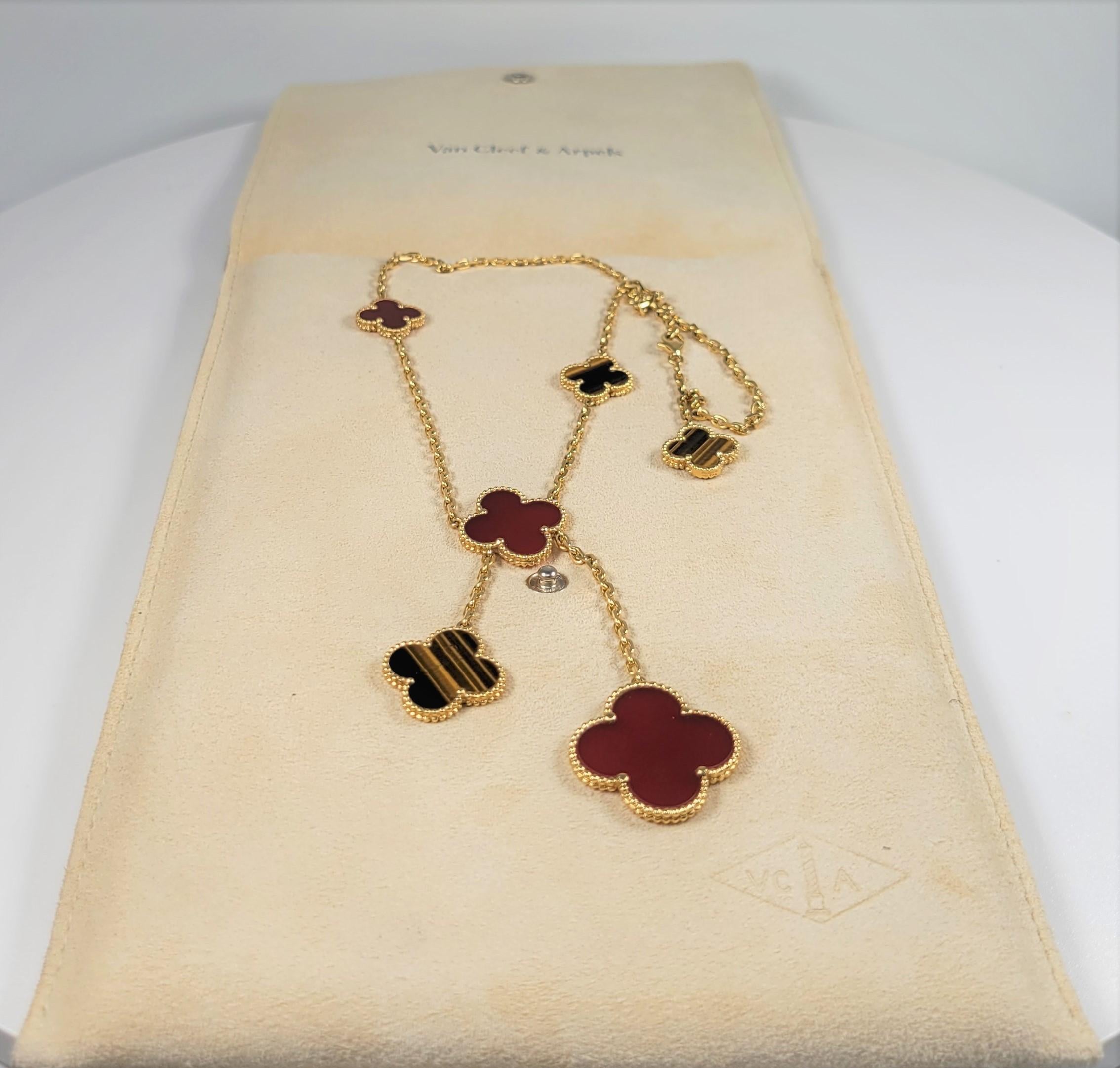 magic alhambra necklace