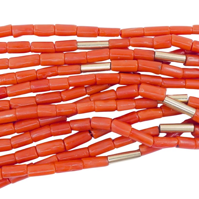 Van Cleef and Arpels Collier multibrins perles de corail en or 14 carats en vente 4