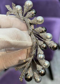 Van Cleef & Arpels Perlen- und Diamantbrosche