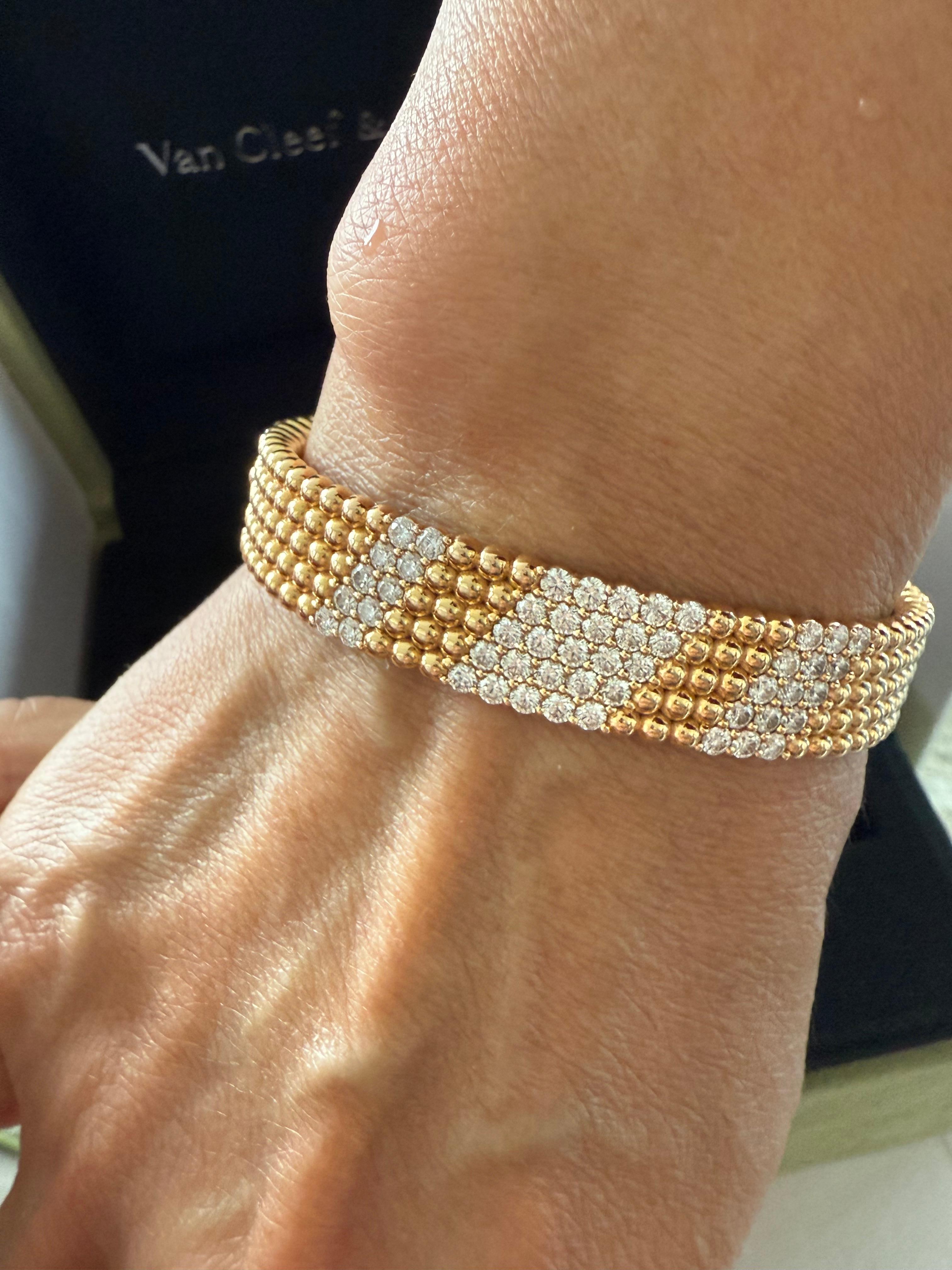Van Cleef & Arpels Bracelet à diamants Perlee en vente 3