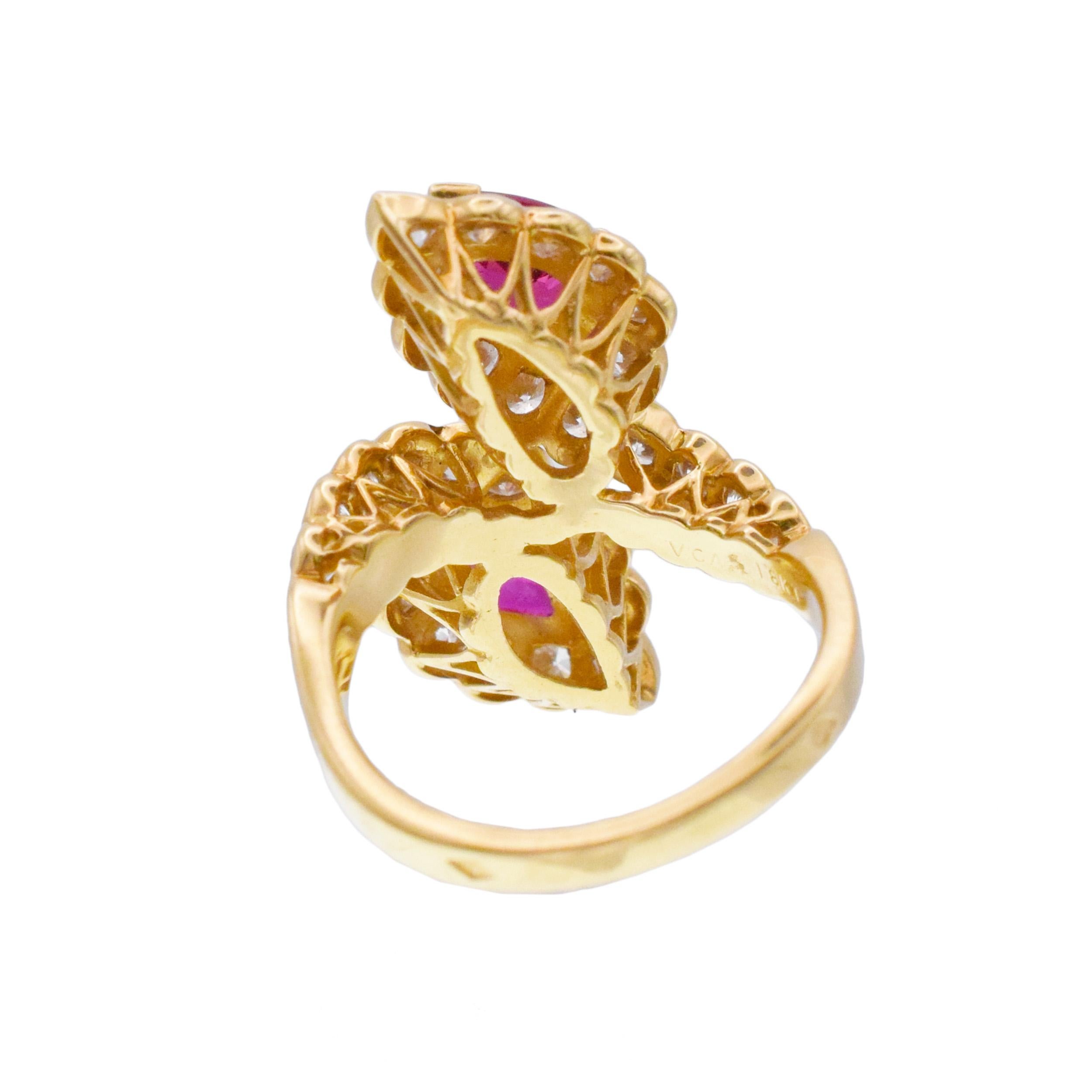 Van Cleef and Arpels Ruby and Diamond Bypass Toi et Moi Ring In Excellent Condition For Sale In New York, NY