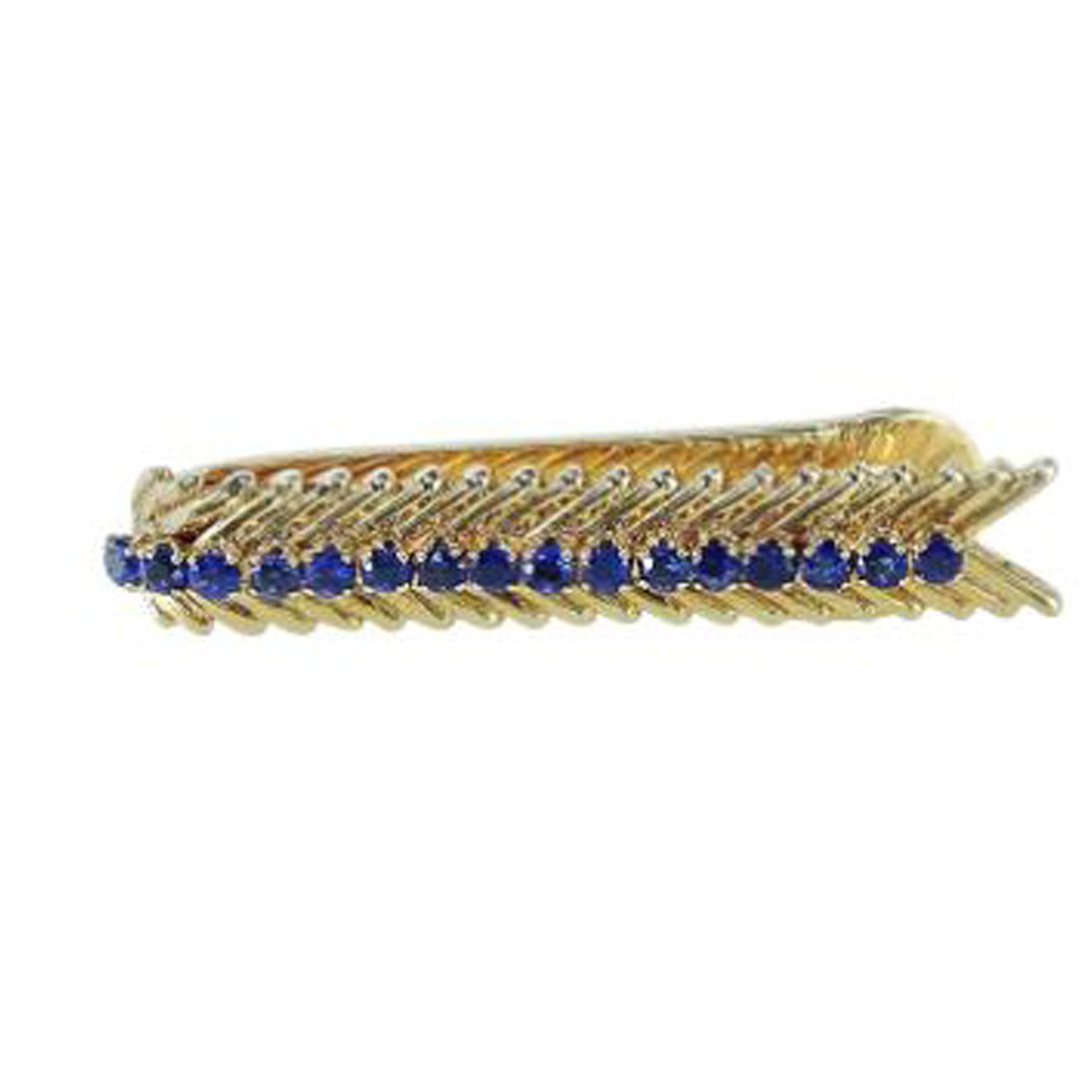 Van Cleef and Arpels Tie Bar Clip in 18 Karat Yellow Gold with Sapphires In New Condition In Bay Harbor Islands, FL