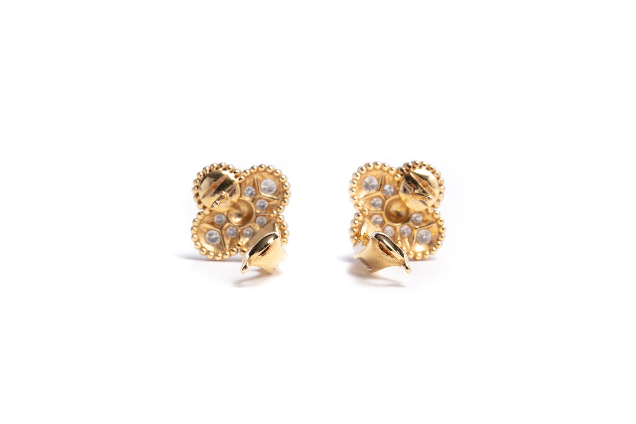 Van Cleef & Arpels Vintage Alhambra Earrings In Excellent Condition In Saint Louis, MO