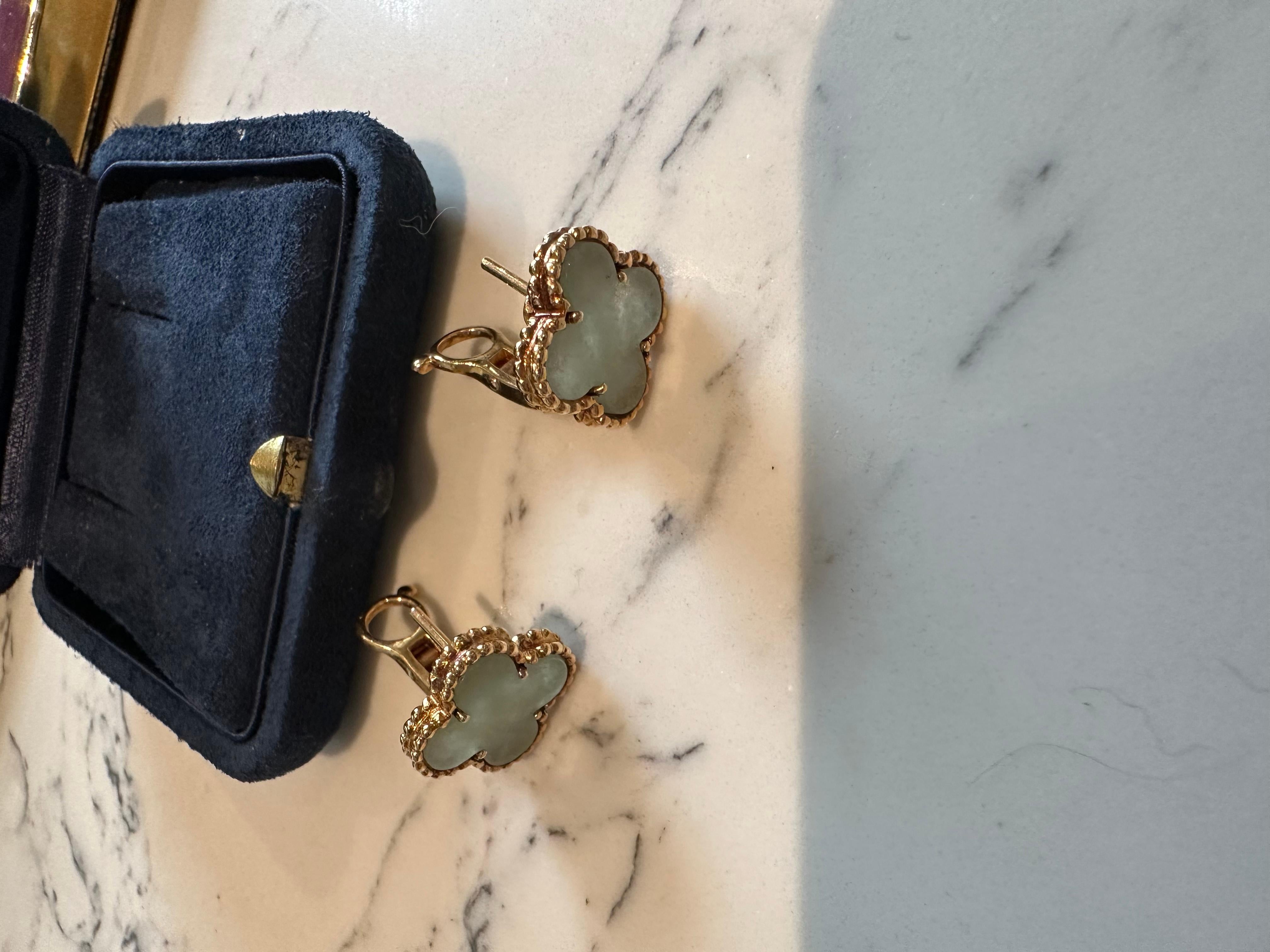Van Cleef and Arpels Vintage Alhambra Jade gold earrings In Good Condition In London, England