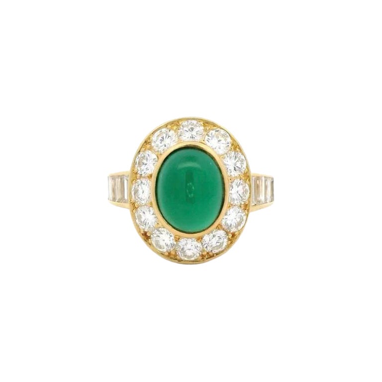Van Cleef and Arpels Vintage Chrysophrase and Diamond 18 Karat Yellow Gold Ring
