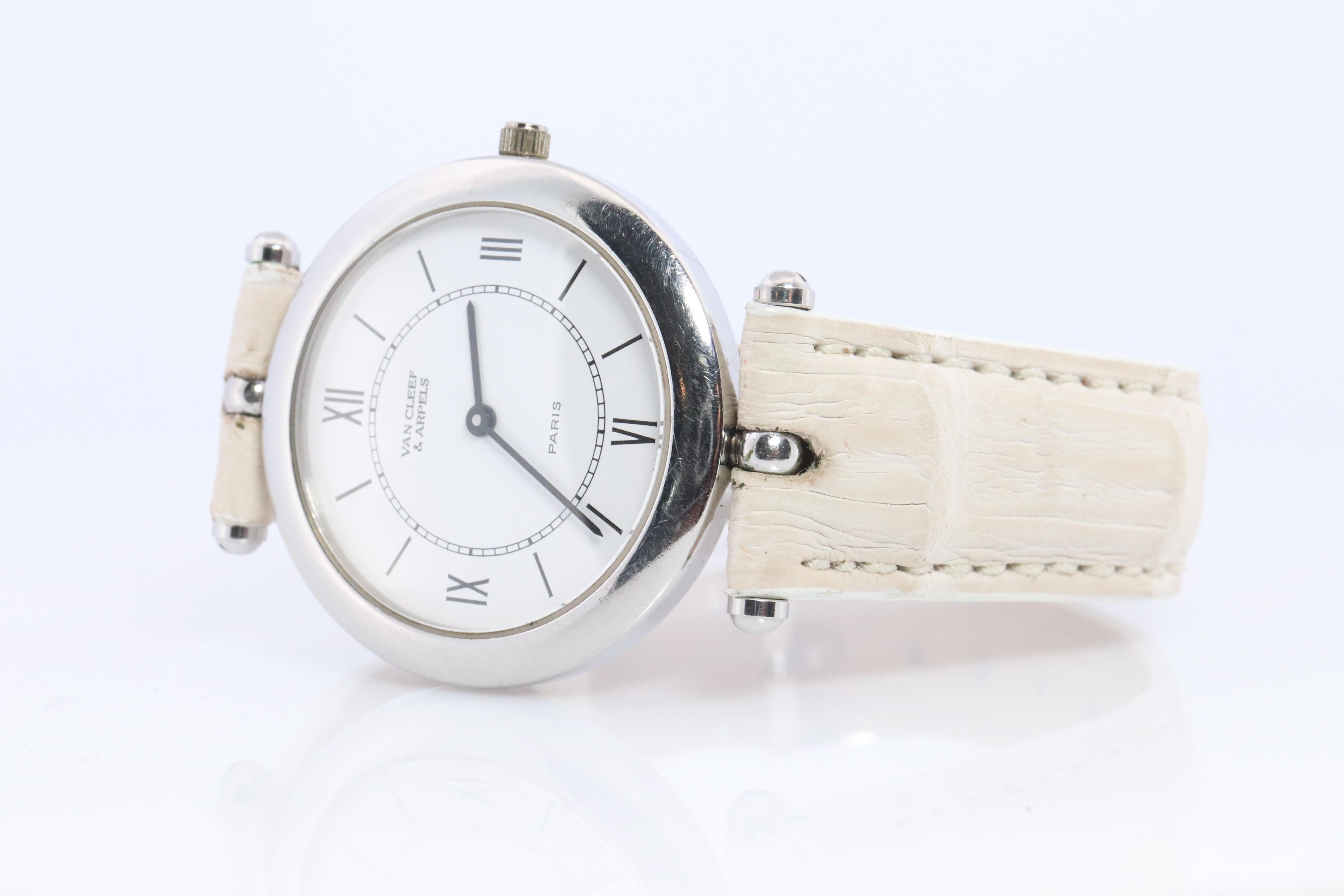 Uhr von Van Cleef & Arpels. VCA 53140 La Collection SS Rund 31mm Uhr im Zustand „Gut“ im Angebot in Port Charlotte, FL