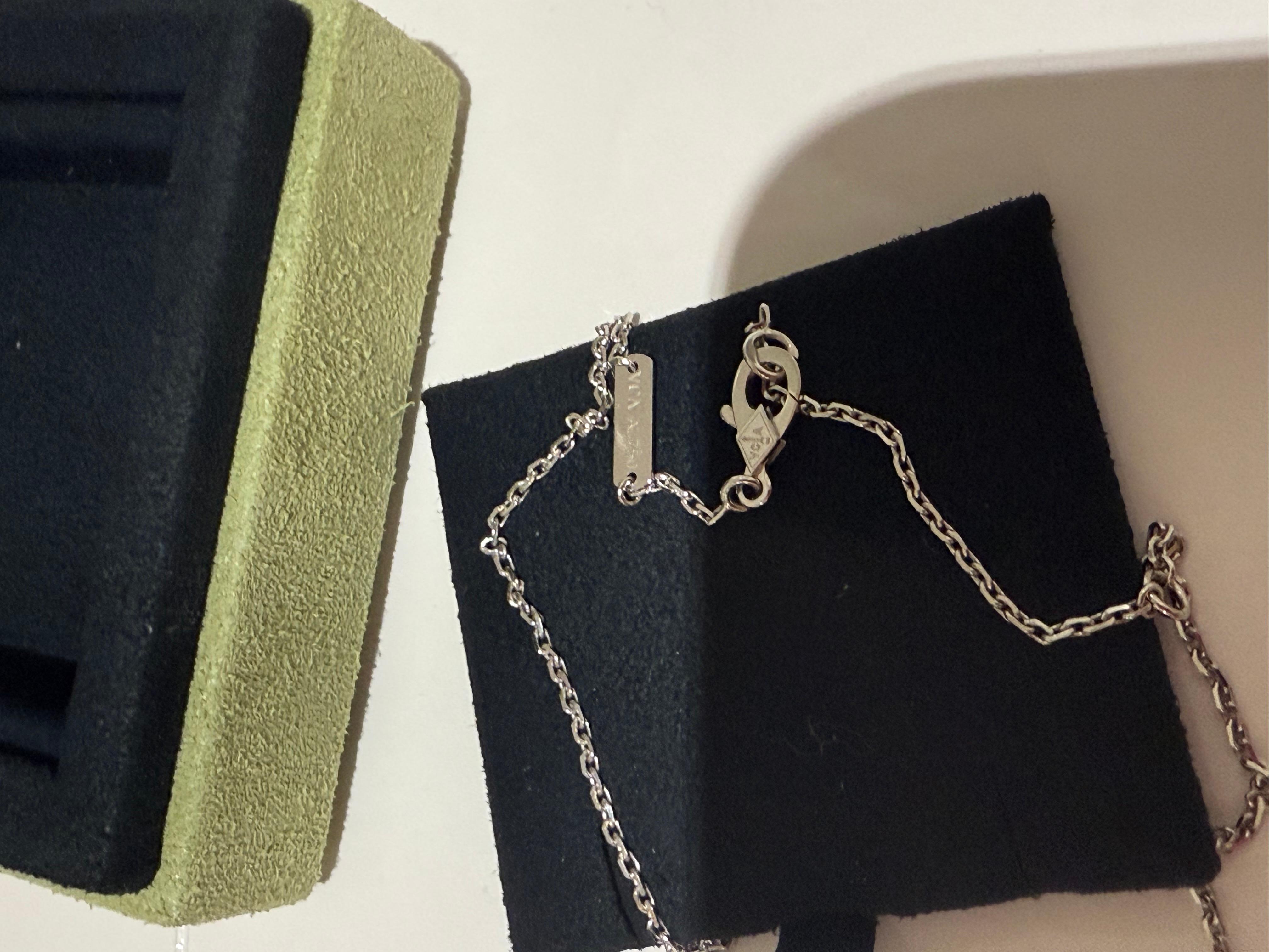 Van Cleef and Arpels White Gold Guilloche Diamond holiday pendant 2020 In Excellent Condition For Sale In London, England